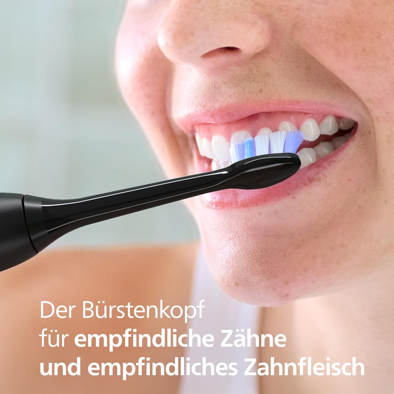 Detalle 2 de Philips Sonicare S2 Sensitive Ersatzbürstenköpfe 4er-Pack (HX6054/88) – sanfte Tiefenreinigung für empfindliche Zähne