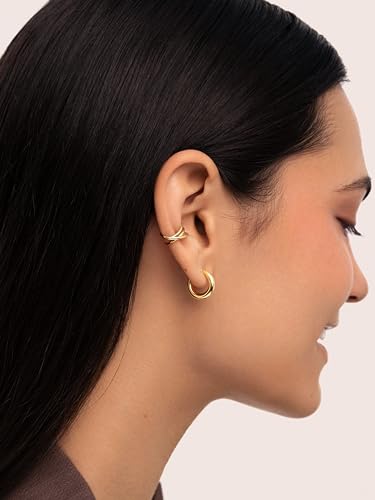 Detalle 2 de SINGULARU Pendiente Suelto Ear Cuff Triple Cross – latón bañado en oro 18 kt