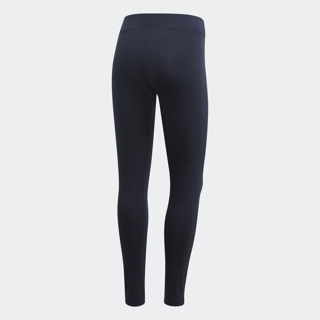 Detalle de Mallas Essentials Linear