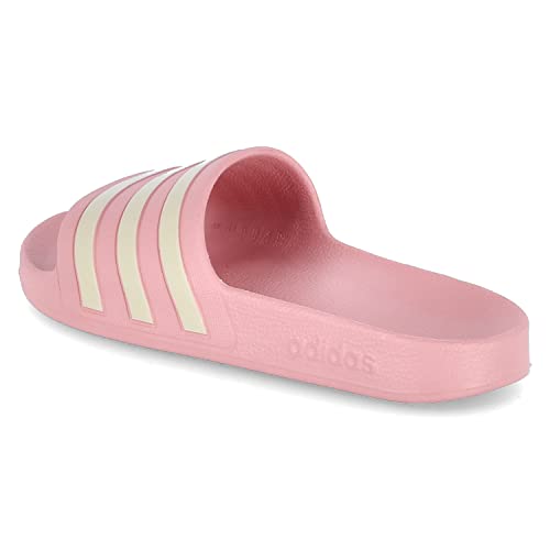 Detalle 2 de adidas Mujer Adilette Aqua Slides Mauve / Wonder White / Mauve –confort y secado rápido para playa y piscina