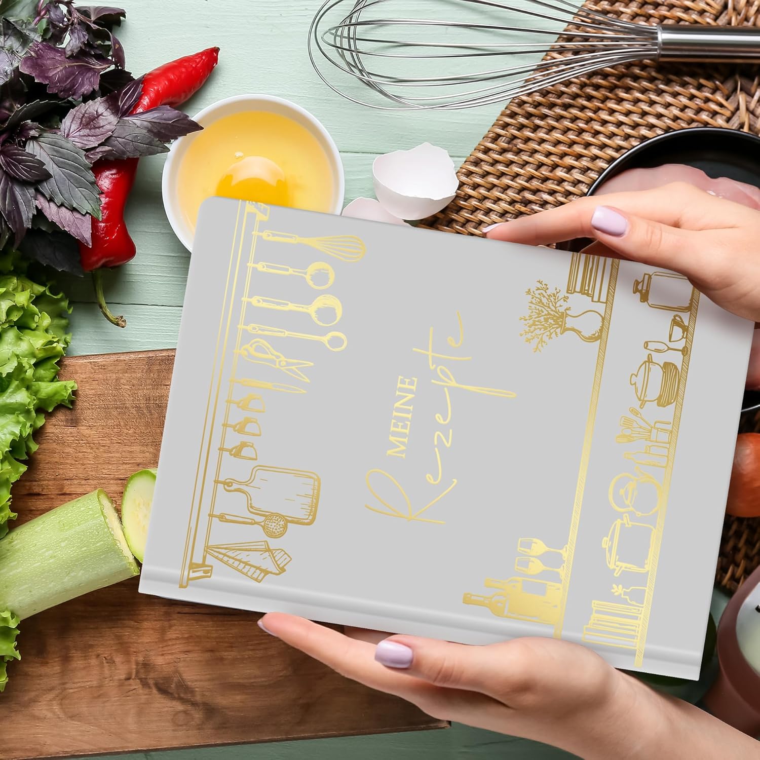 Detalle 2 de BIROYAL Rezeptbuch zum Selberschreiben A5 – Dein persönliches Kochbuch für 100 Lieblingsrezepte