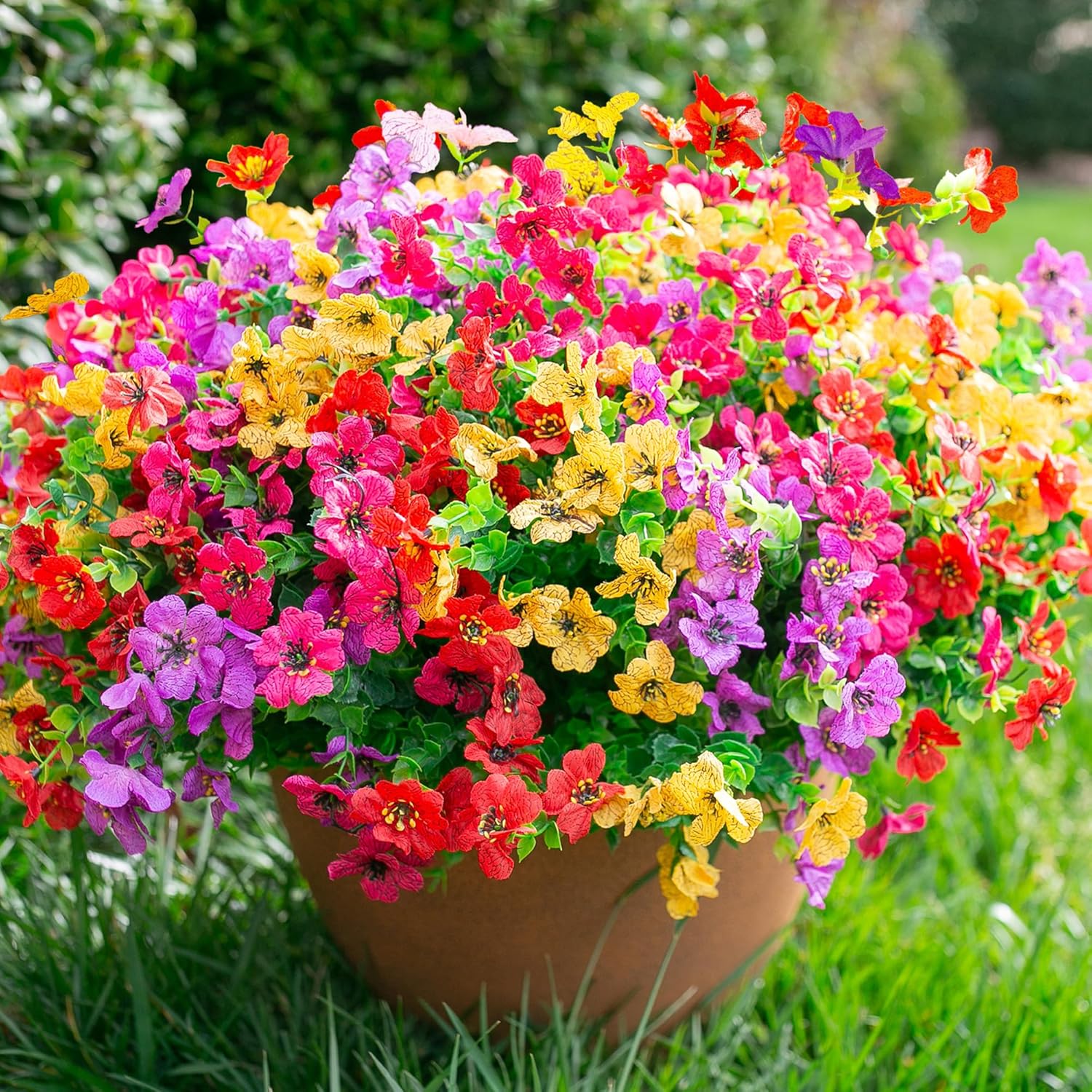 Detalle de florisso Artificial Outdoor Daisy Flowers (12 Bundles) with UV-Resistant Eucalyptus Leaves
