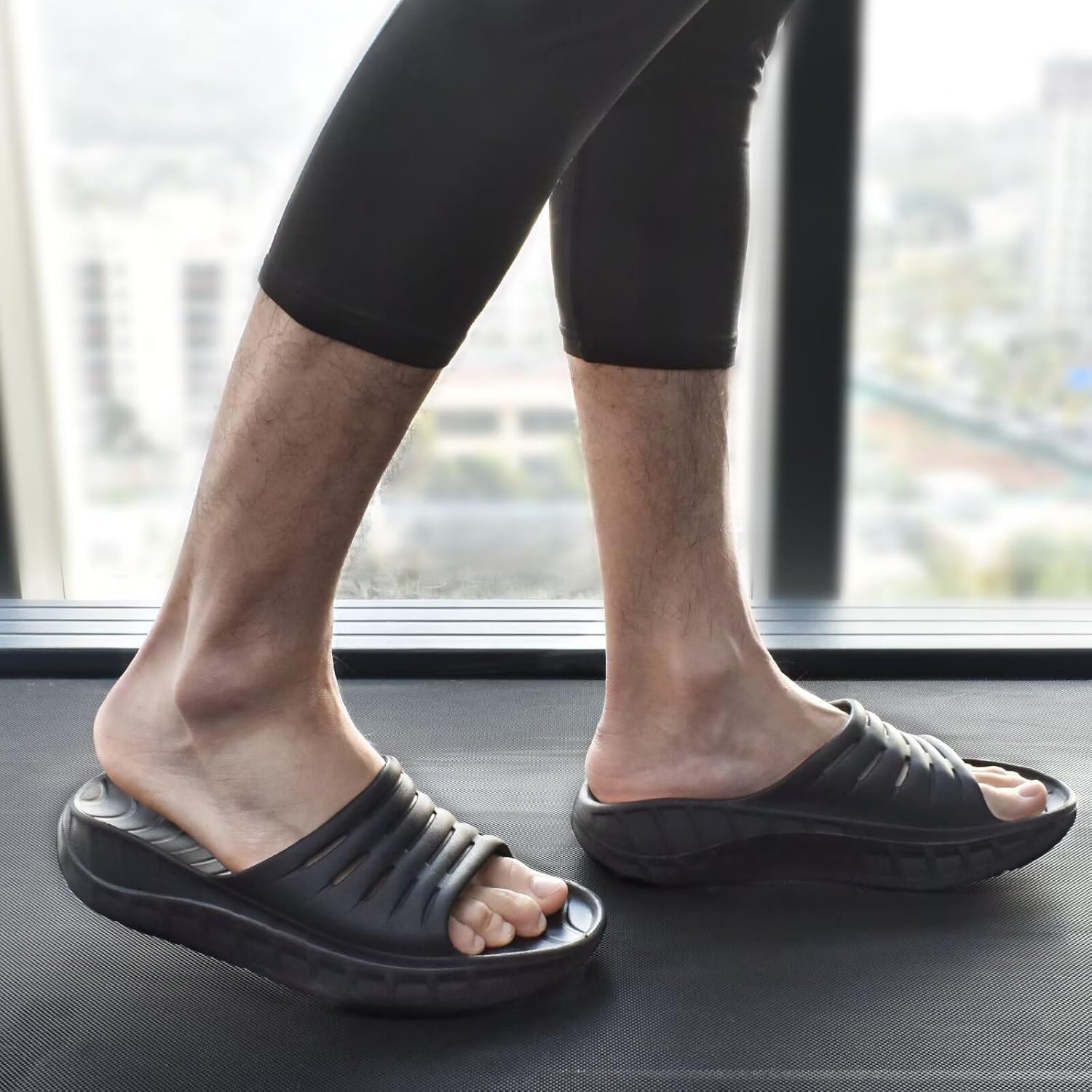 Thumbnail 1 de KuaiLu Men's Recovery Sandals with Orthotic Arch Support – Thick Cushion, Open Toe, Wide Width, Waterproof