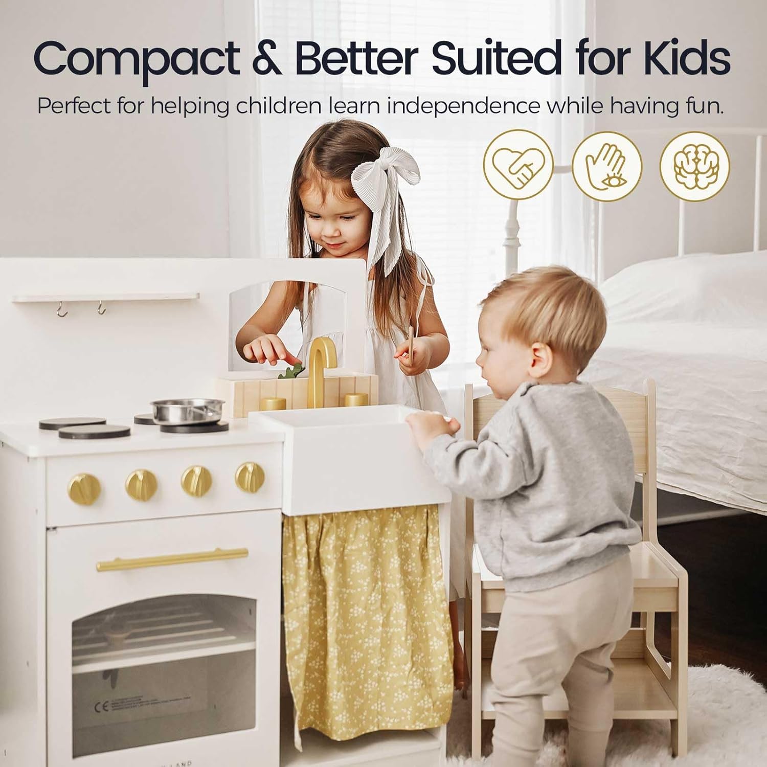 Detalle de Tiny Land Wooden Play Kitchen for Toddlers – Compact Cream Pretend Play Set