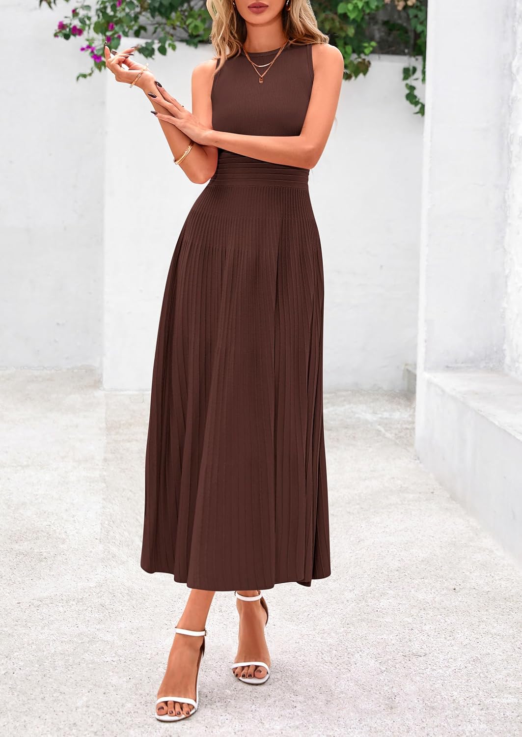 Thumbnail 3 de PRETTYGARDEN Sleeveless Pleated Midi Dress for Women — Spring/Summer 2026