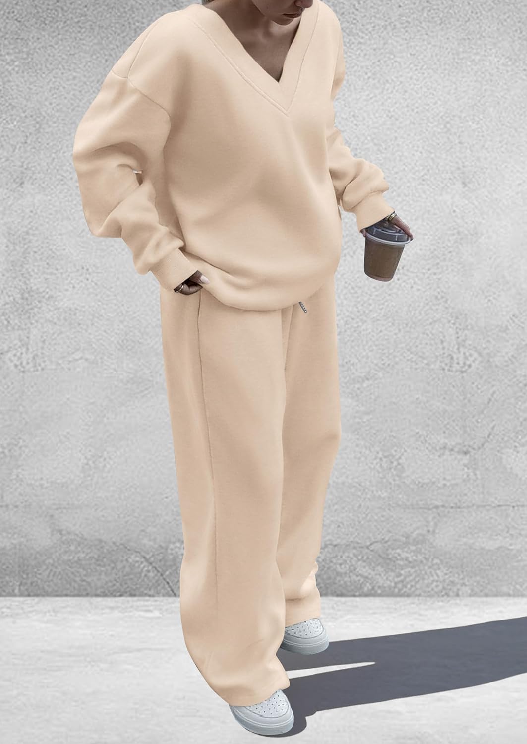 Detalle de Two Piece Knit Tracksuit Set V Neck