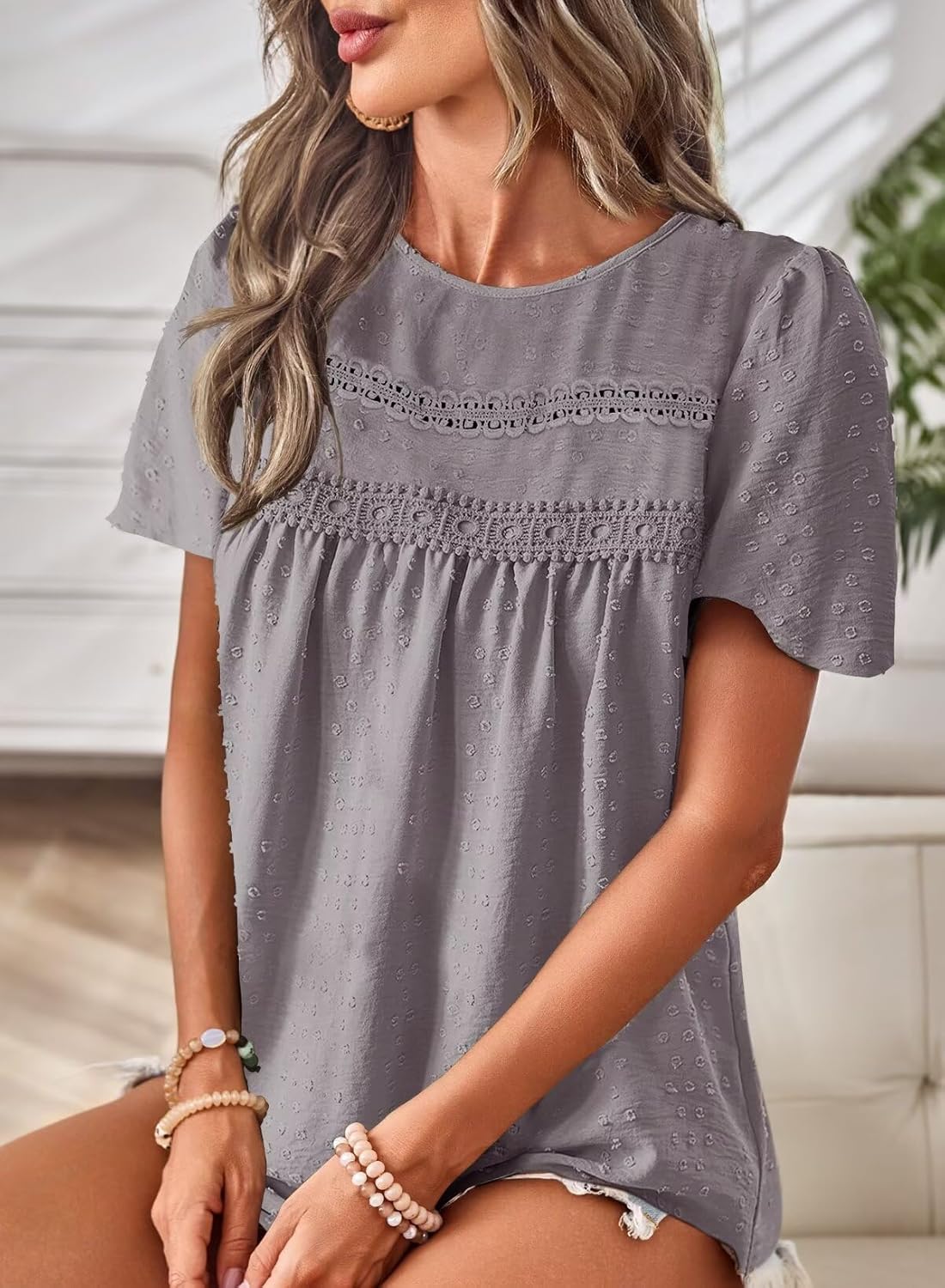 Detalle de Falechay Women’s Summer Crewneck Short-Sleeve Crochet Lace Blouse (Flowy Boho Top)