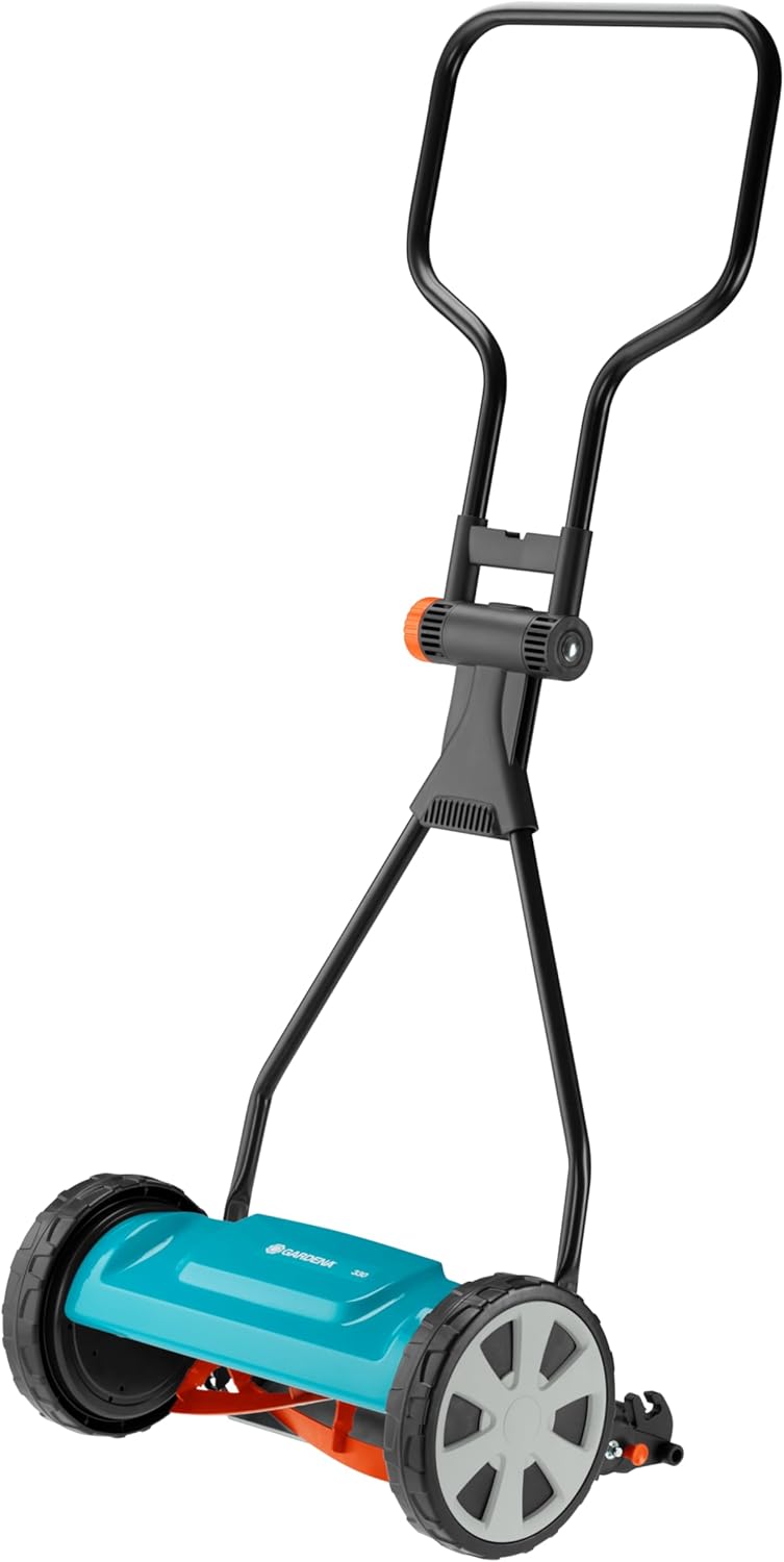 Tondeuse hélicoïdale 330 Classic Gardena – coupe précise pour petites pelouses (33 cm, 150 m²)