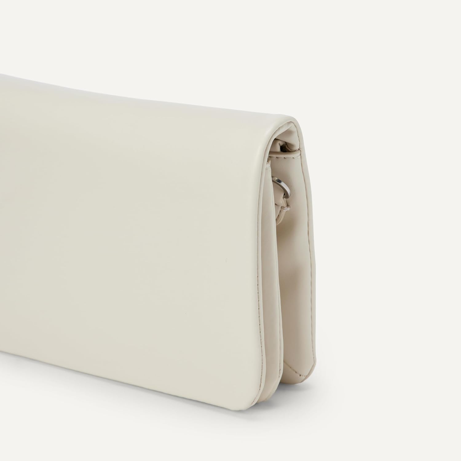 Detalle 2 de Amazon Essentials Women's Lightweight Clutch Crossbody Bag