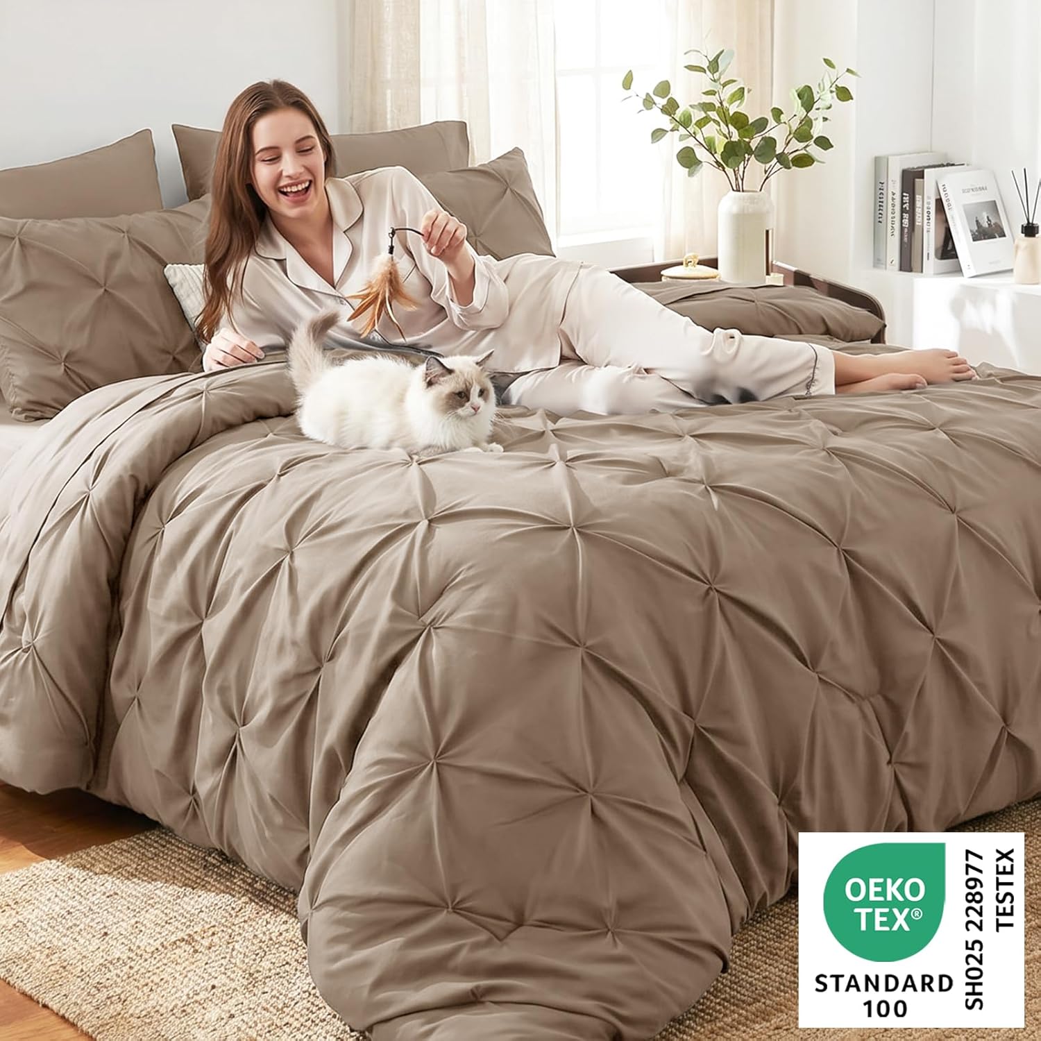 Detalle 2 de CozyLux 7-piece Queen bedding set