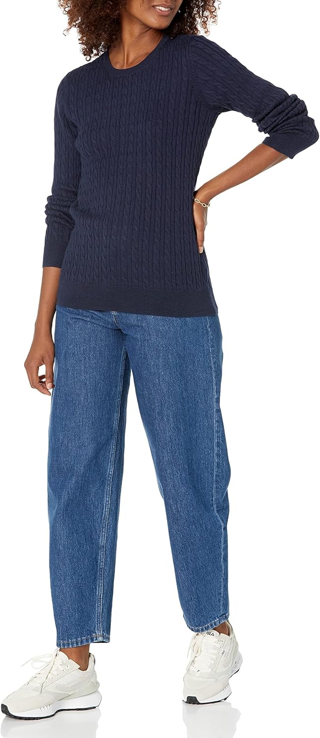 Thumbnail 3 de Amazon Essentials Damen Leichter Langarm-Pullover mit Rundhalsausschnitt und Zopfmuster – Übergröße