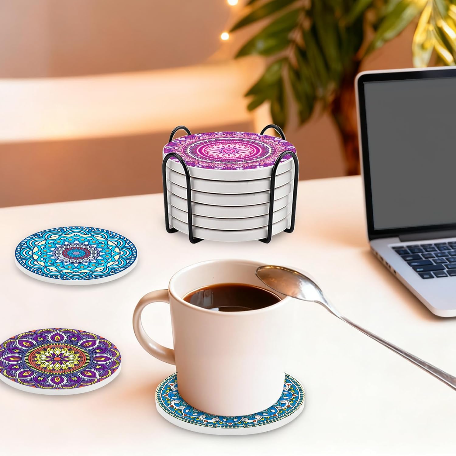 Detalle de Bohemia Mandala Ceramic Coasters, Set of 6 with Metal Holder