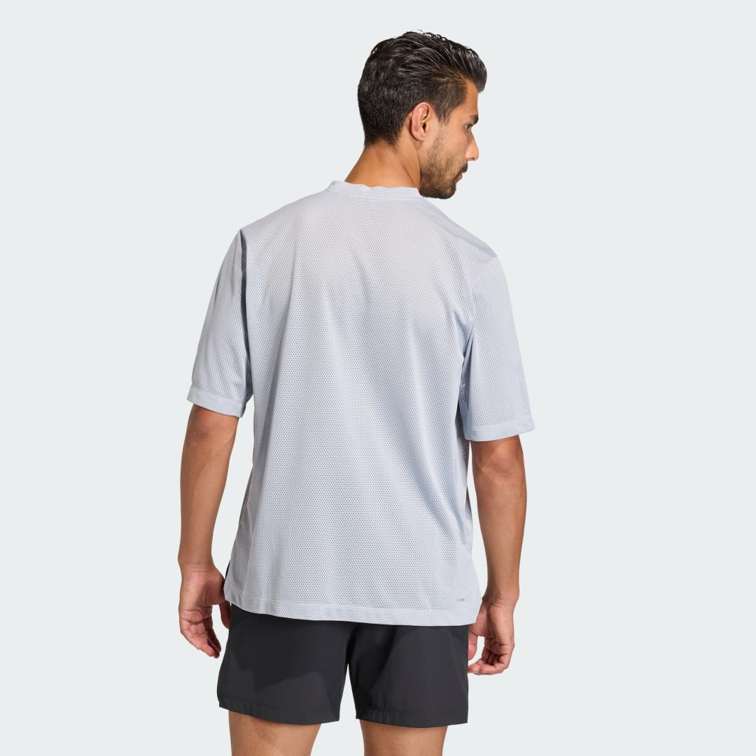 Detalle 2 de Camiseta Adidas D4T PrimeLift Essentials Workout Mesh: versatilidad y comodidad para entrenos intensos
