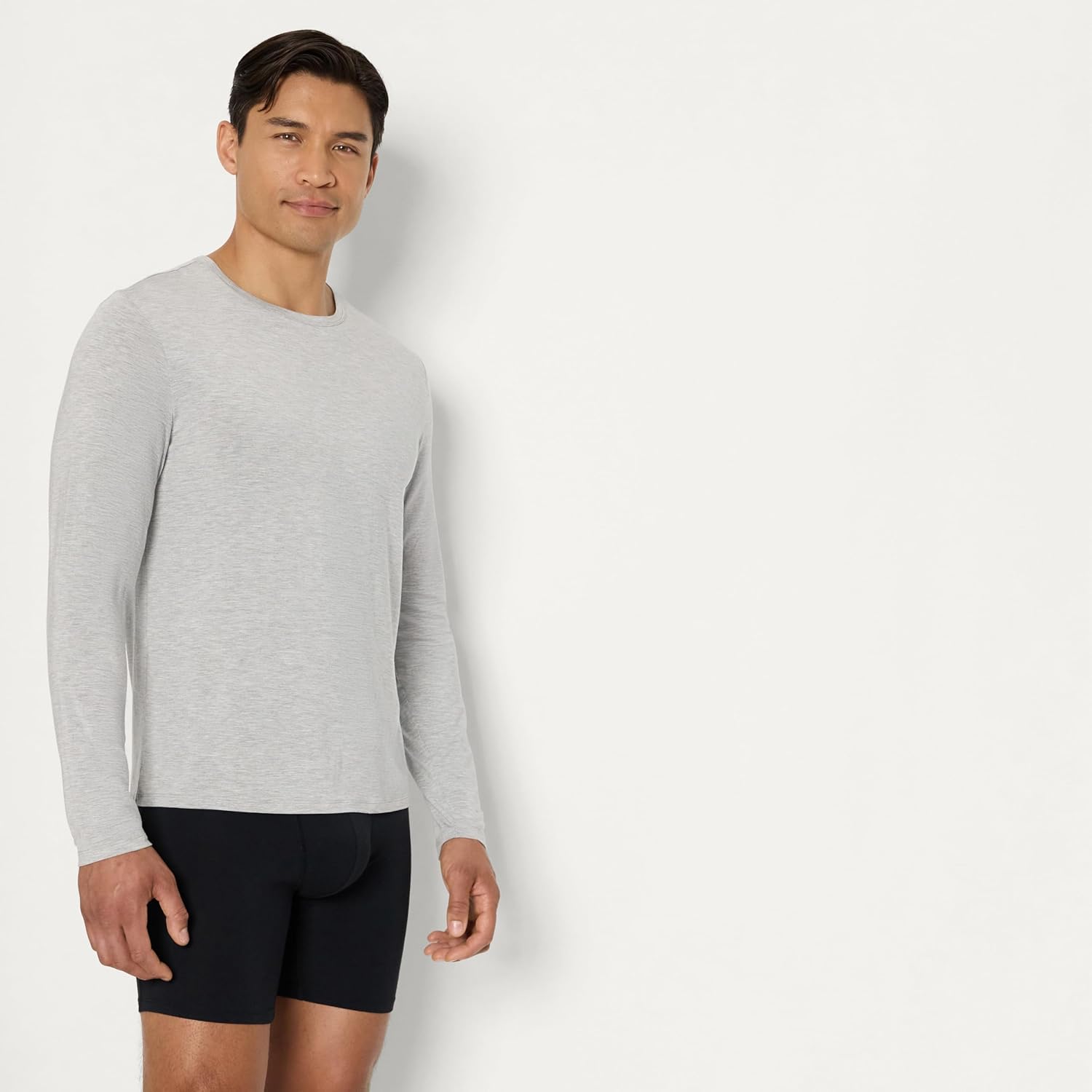 Thumbnail 1 de Amazon Essentials Herren Langärmliges Unterhemd aus superweichem Modal (Langarmshirt, enganliegender Schnitt)