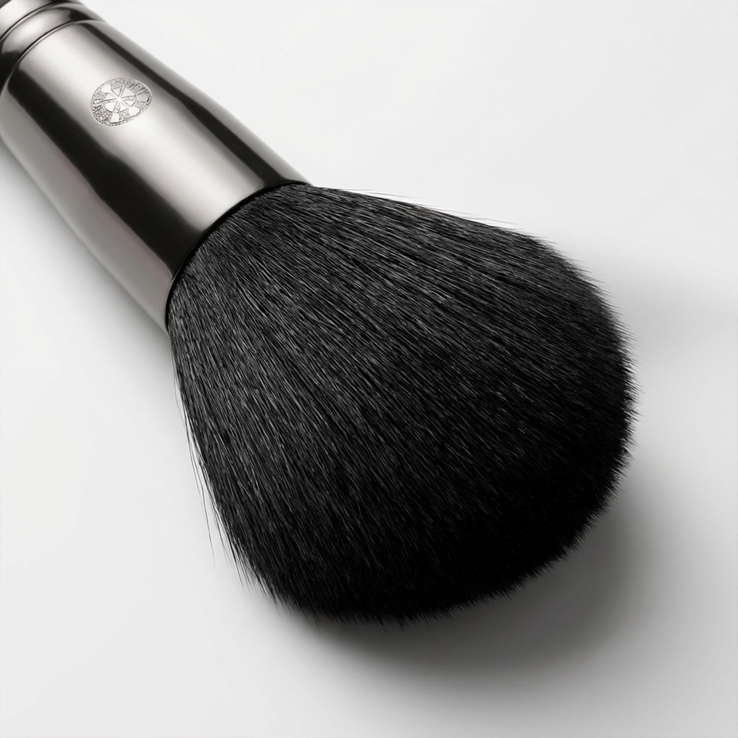 Detalle 2 de Make-up Pinselset 15-teilig vegan von Luvia Cosmetics – 12 Profi-Pinsel, Blender, Reinigungsmatte und veganem Leder‑Etui