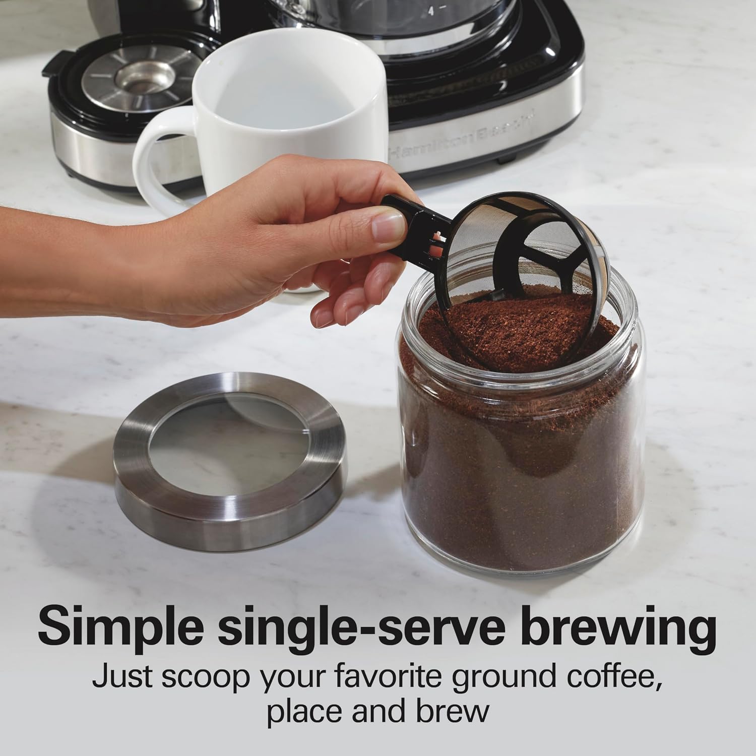Detalle de Hamilton Beach 2-Way Programmable Coffee Maker 12-Cup Glass Carafe