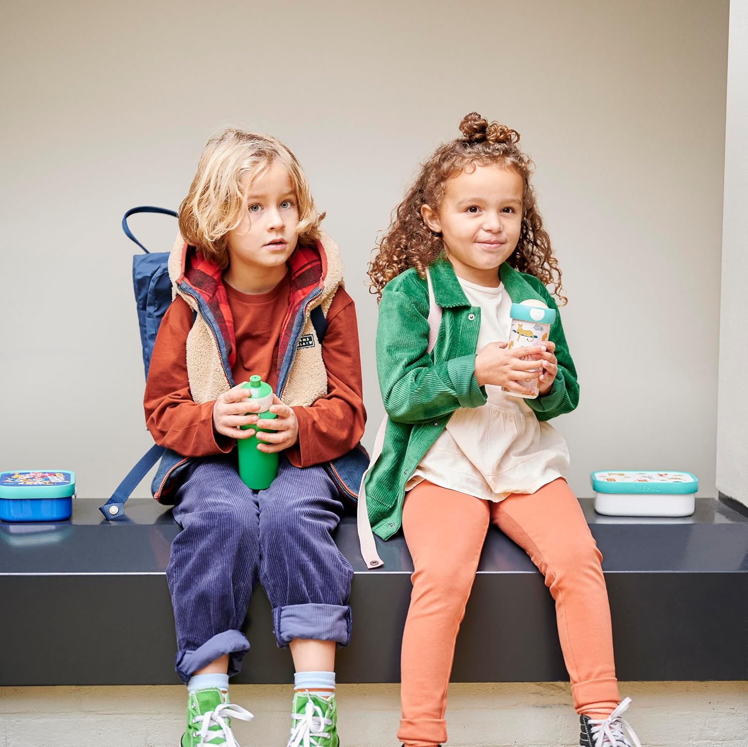 Detalle 2 de Mepal Pausenset Campus Little Dutch – Pop-up Trinkflasche & Bento Lunchbox, Forest Friends, 400 ml + 750 ml