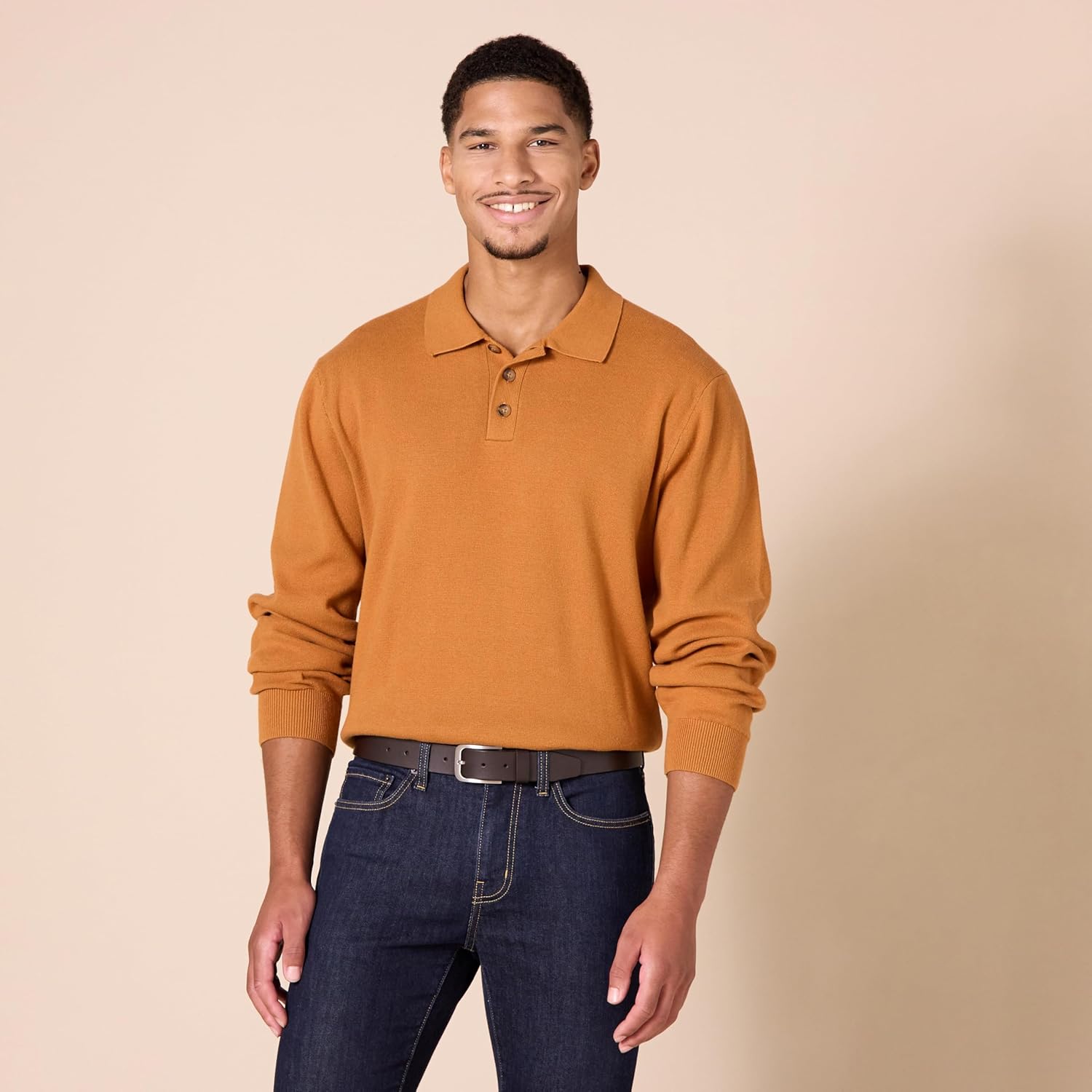 Thumbnail 4 de Amazon Essentials Herren klassischer Jeans-Ledergürtel mit Echtlederband und Metallschnalle
