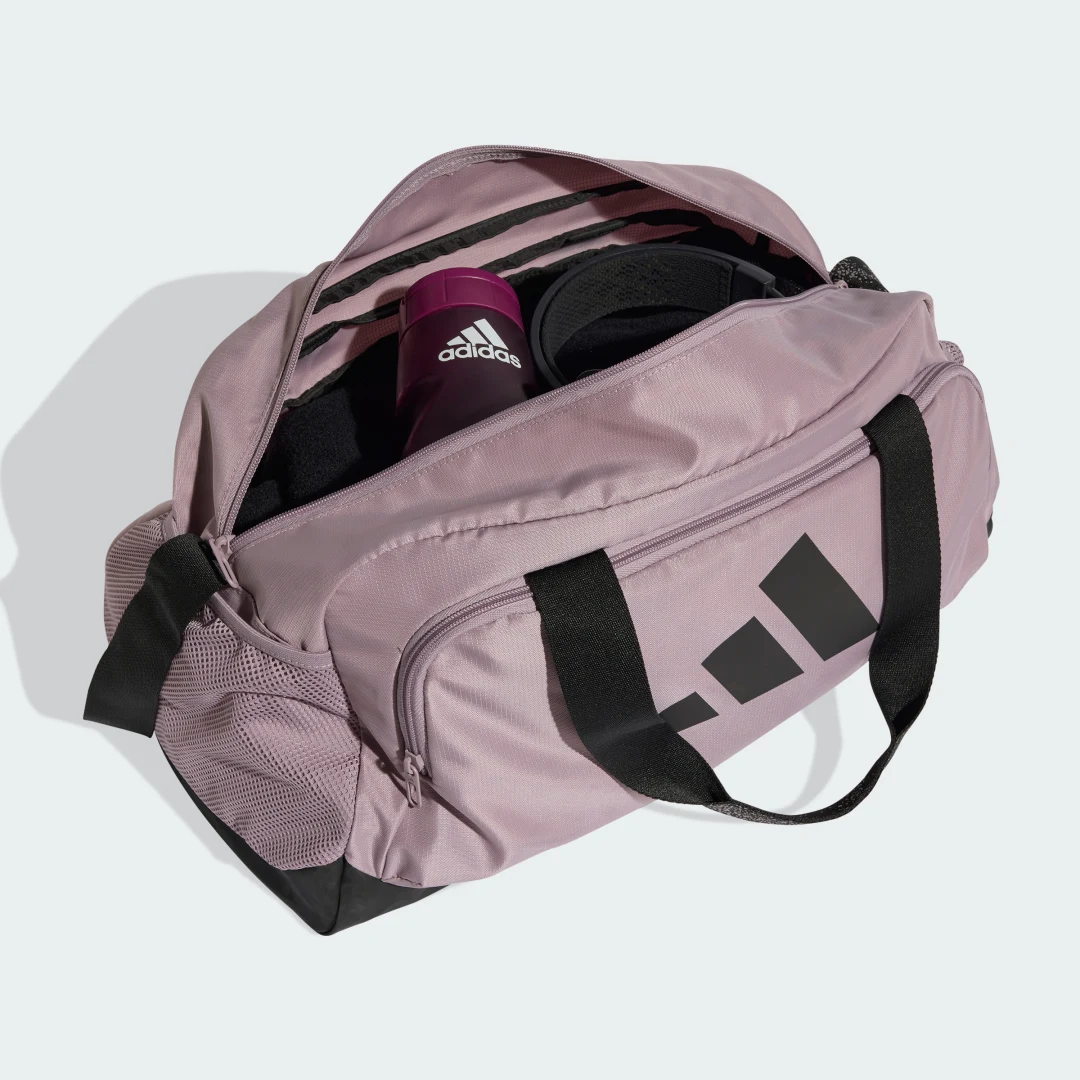 Thumbnail 3 de Adidas Defender Graphic Gym Bag Small: bolsa de gimnasio compacta en violeta