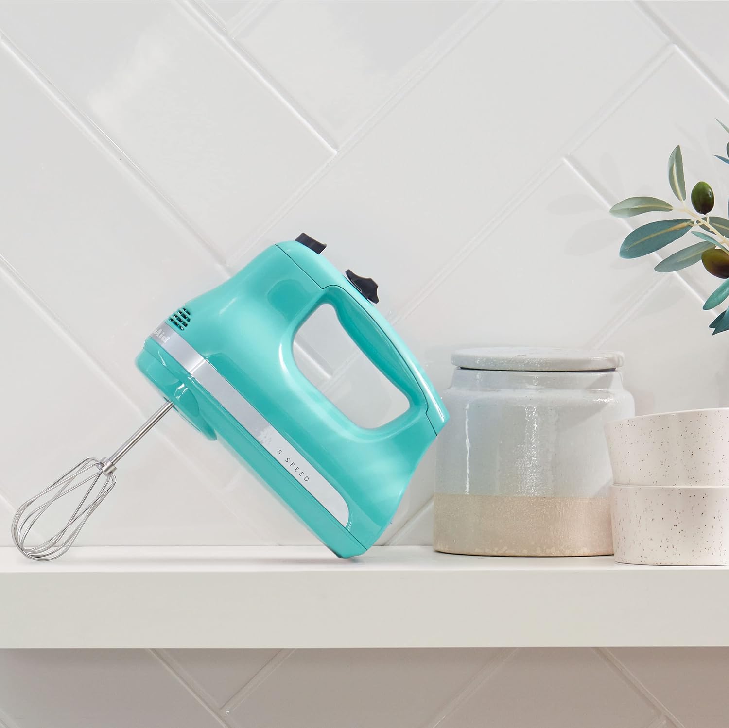 Detalle de KitchenAid Hand Mixer KHM512