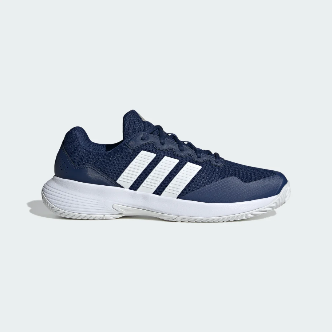 Detalle de Zapatilla de tenis GameCourt 2 de Adidas: comodidad y rendimiento para la pista