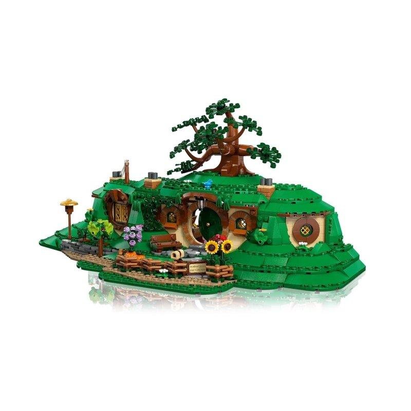 Detalle de LEGO Icons El Señor de los Anillos La Comarca 10354 — 2017 piezas