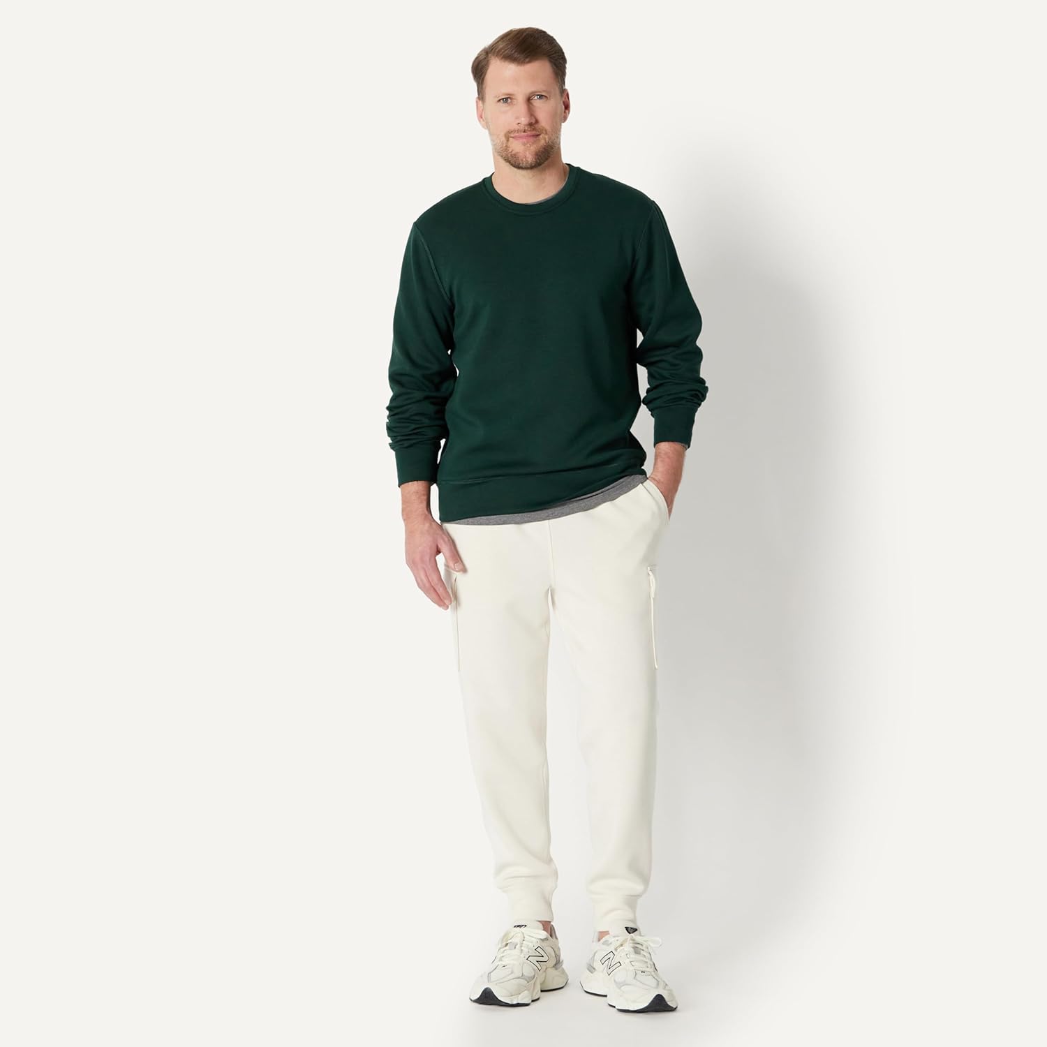 Thumbnail 4 de Amazon Essentials Men’s Active Sweat Relaxed-Fit Crewneck Sweatshirt