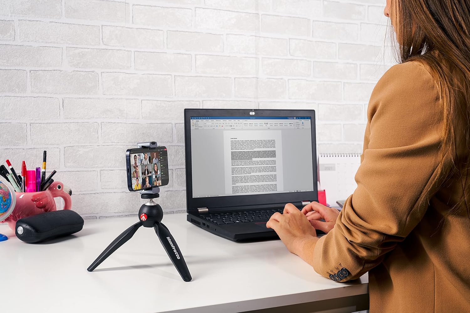 Thumbnail 6 de Manfrotto PIXI MTPIXIMII-B — Trépied de table compact pour appareil photo numérique