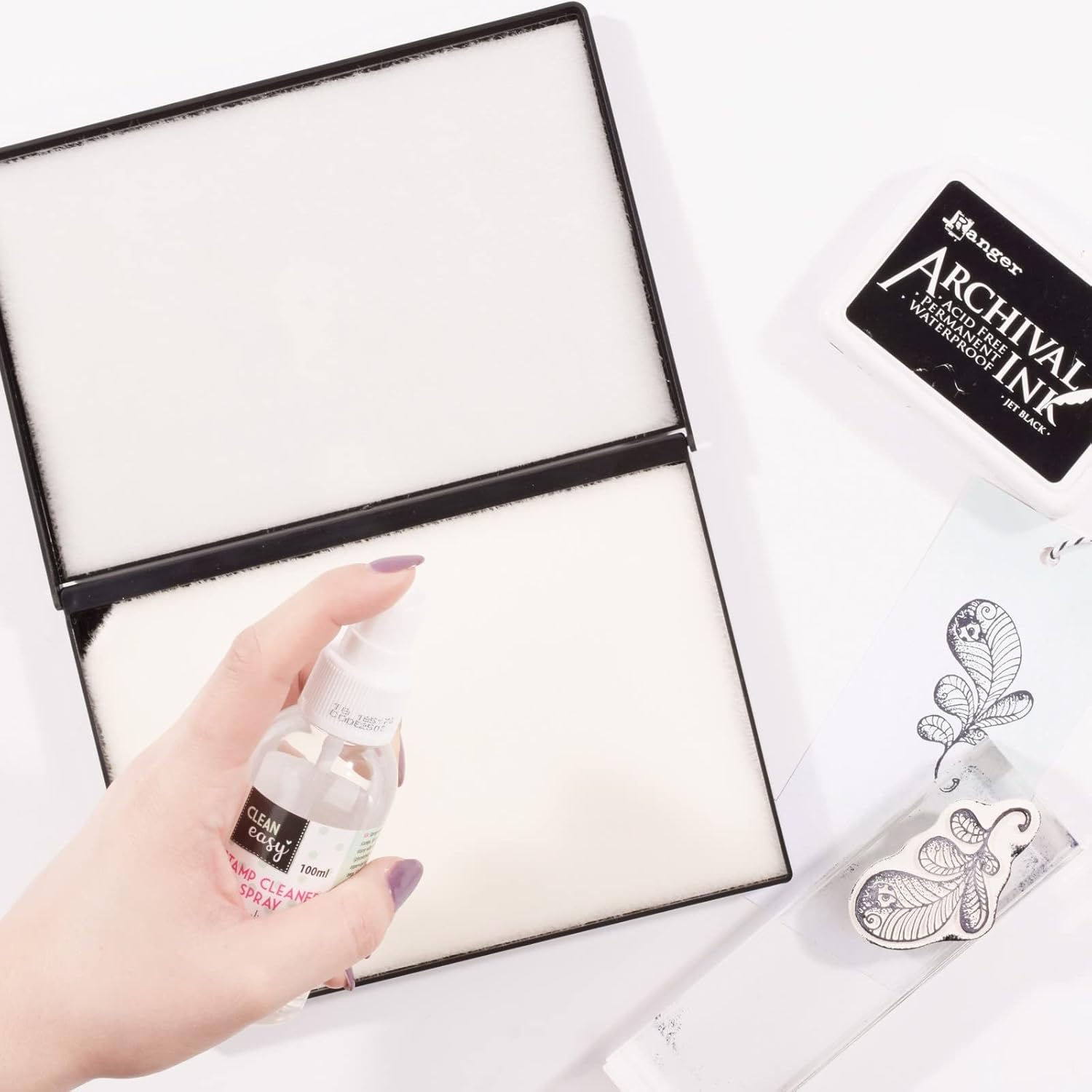 Thumbnail 4 de Vaessen Stamp Cleaning Pad Stempel Reinigungspad – kit double tampon pour un nettoyage efficace des tampons