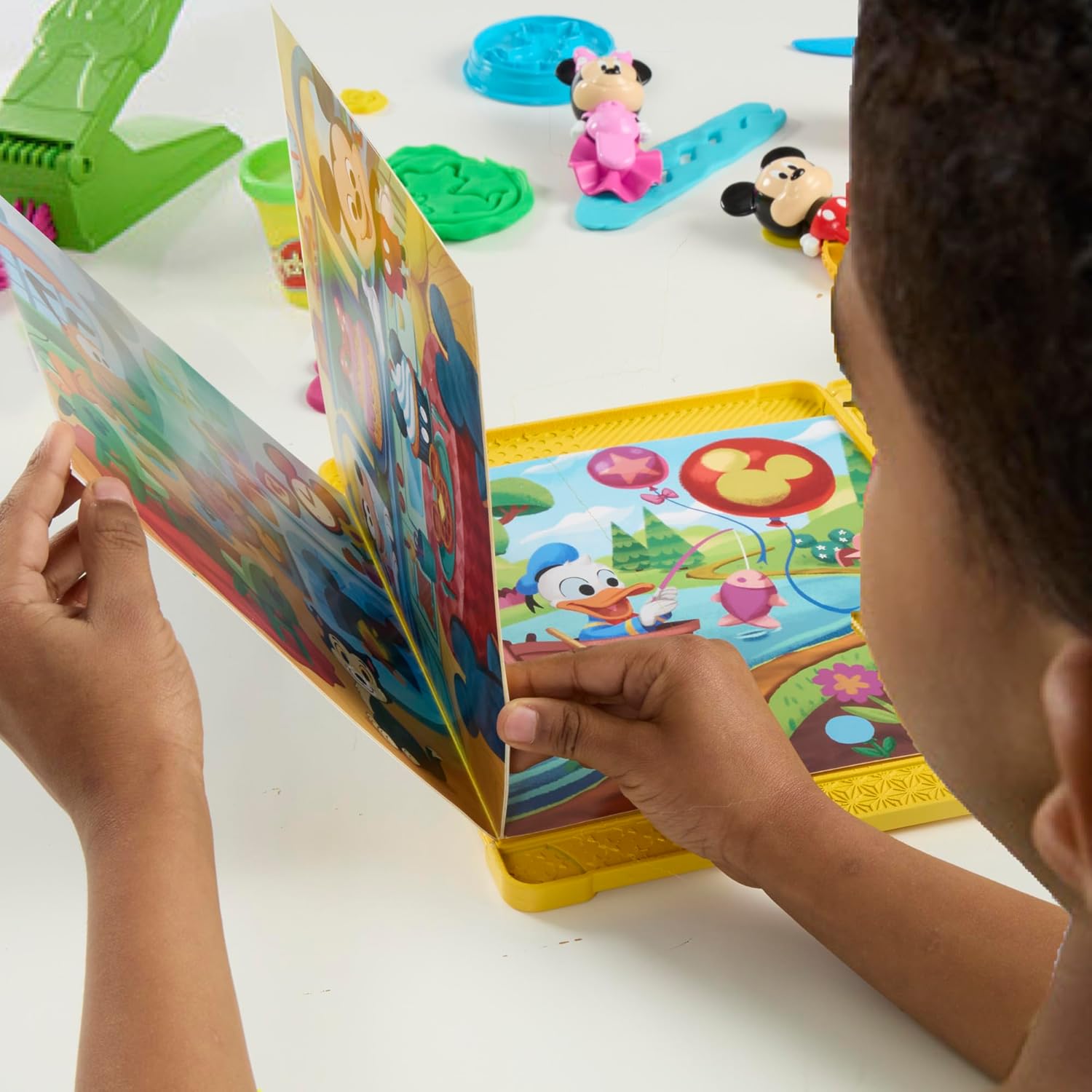 Thumbnail 2 de Play-Doh Disney Junior Knet-Bilderbuch Spielset – Kreativität und Spaß ab 2 Jahren