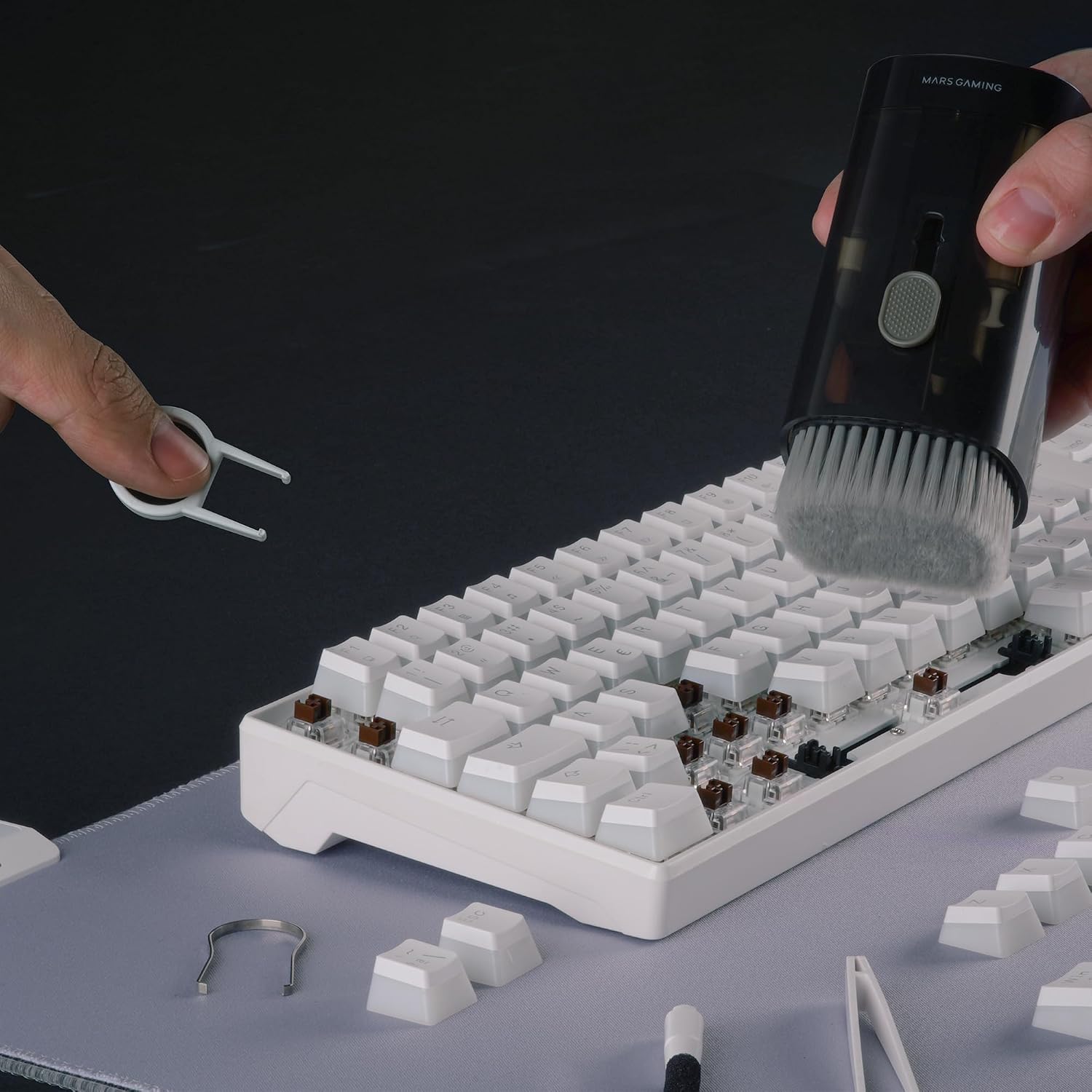Thumbnail 5 de Mars Gaming MA-KIT 21-in-1 Electronics Cleaning Kit with Brushes and Pullers