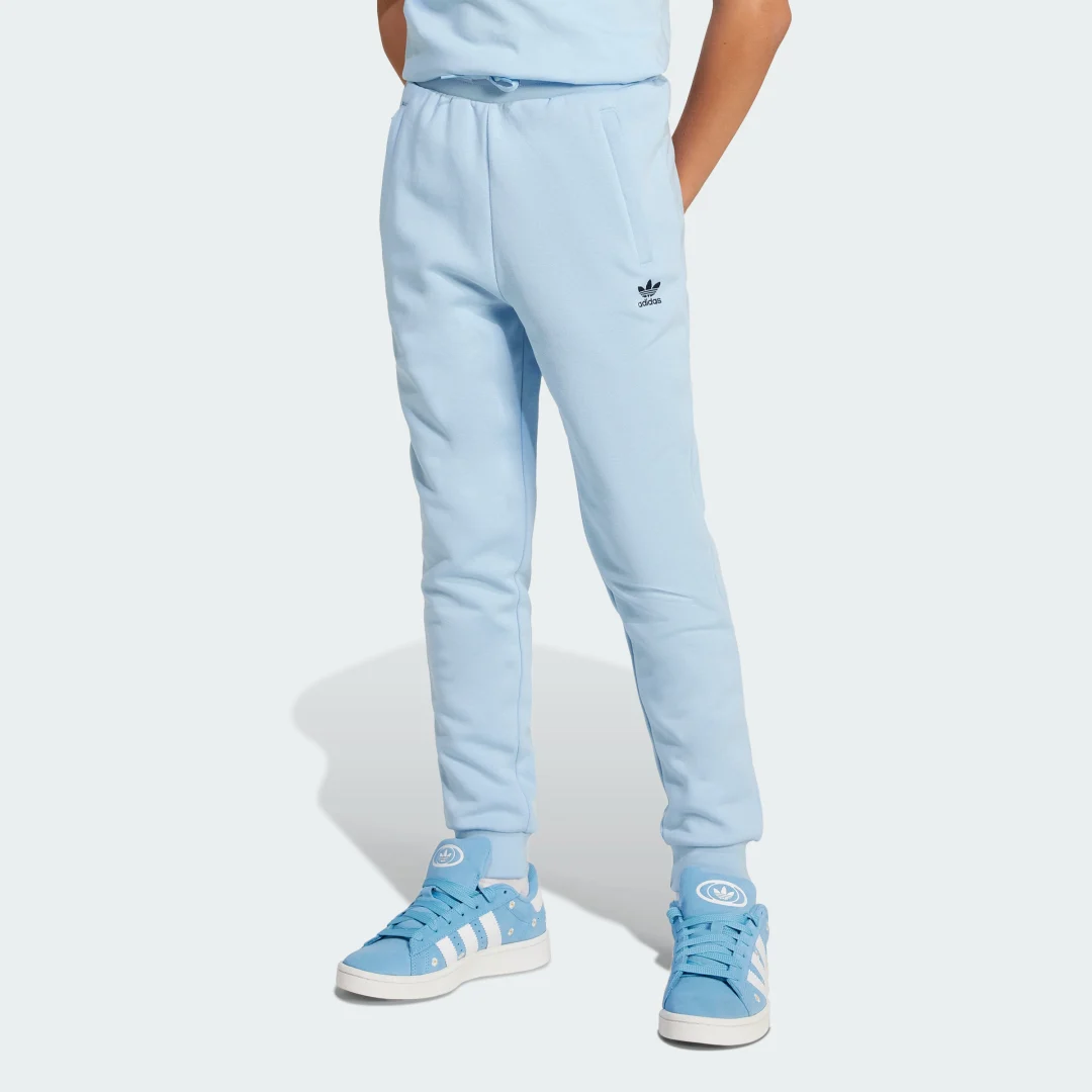 Thumbnail 1 de Pantalón Adidas azul – comodidad y versatilidad para el día a día