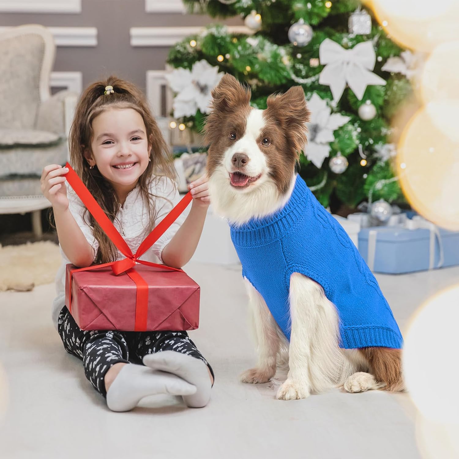 Detalle de SCENEREAL Medium Dog Sweater in Lake Blue, Knitted Turtleneck with Leash Hole