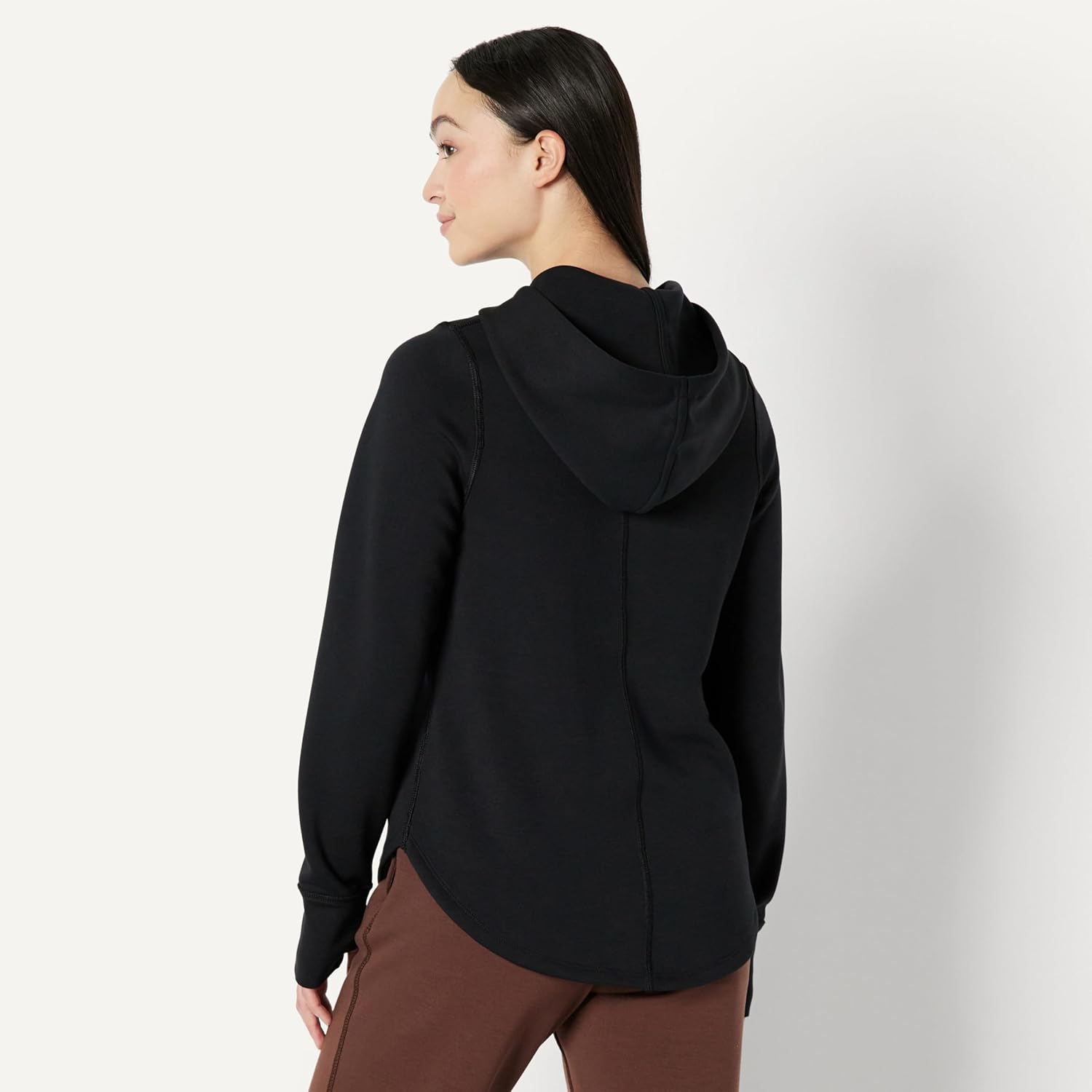 Thumbnail 2 de Amazon Essentials Women’s Active Sweat Relaxed-Fit Long-Sleeve Hoodie