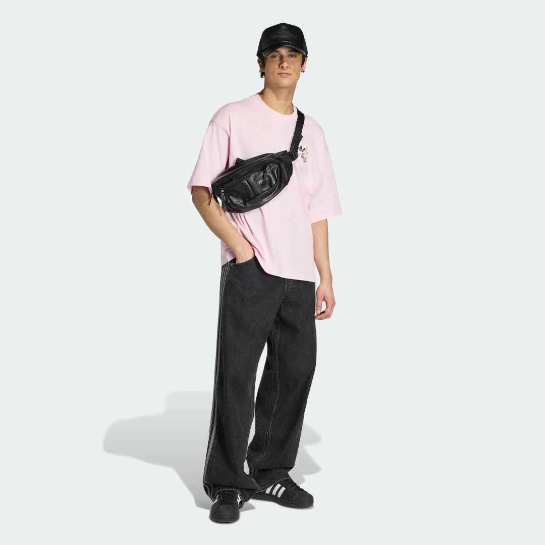 Detalle 2 de Camiseta estampada Adidas Chess Graphic – Rosa