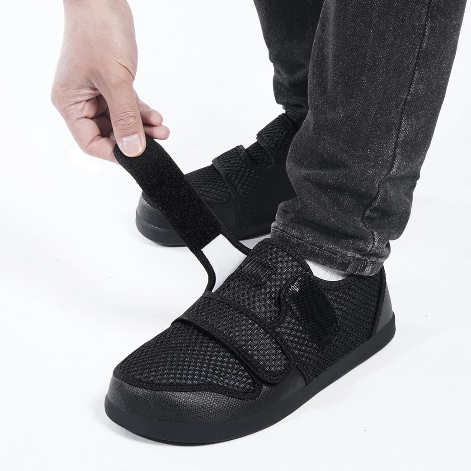 Thumbnail 1 de Hsyooes Chaussons Femme/Homme — Pantoufles ajustables, respirantes et antidérapantes pour intérieur et extérieur