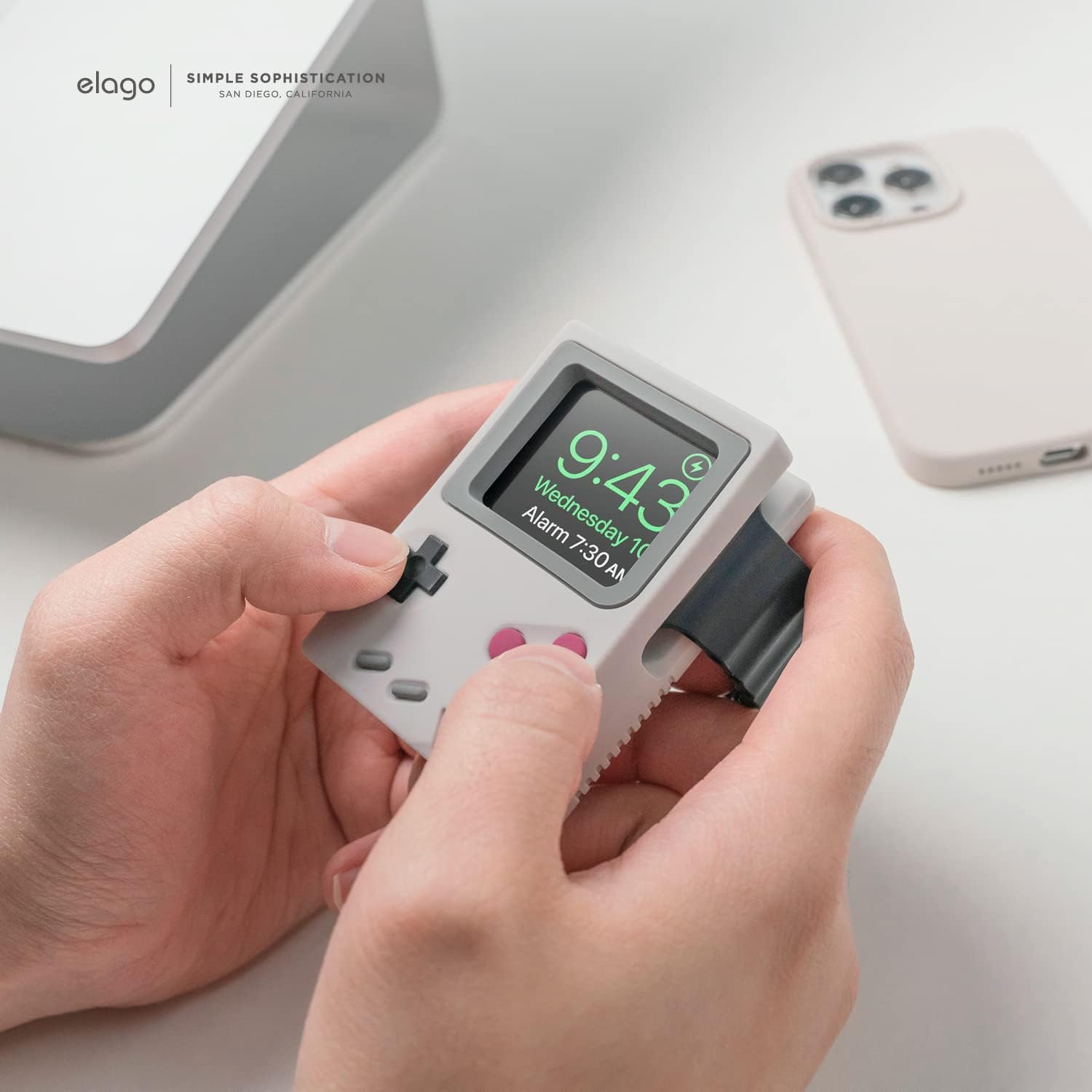 Thumbnail 3 de elago W5 Classic Game Console Apple Watch Stand (for Ultra & 49–42mm models) – Light Grey, Nightstand Mode compatible