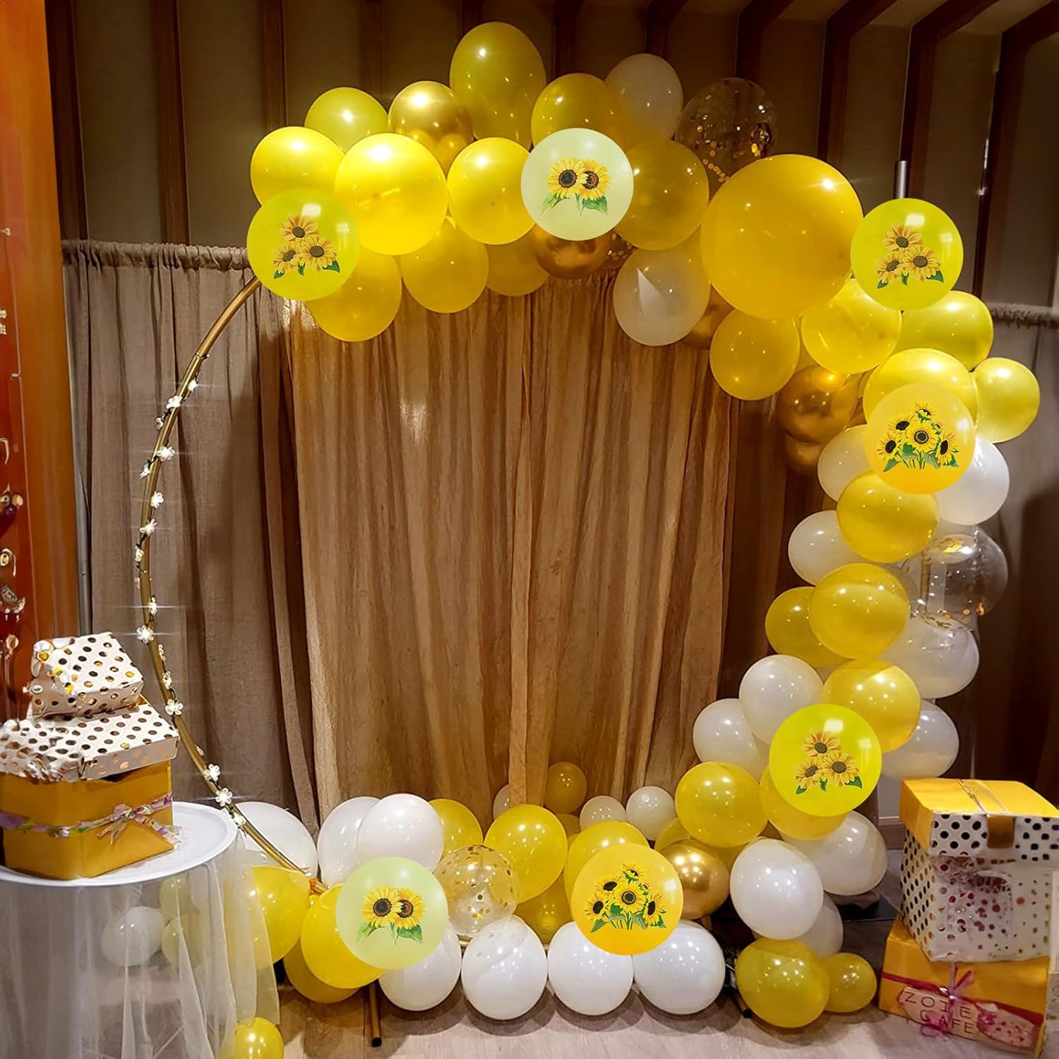 Thumbnail 4 de Sunflower Yellow Gold Balloons (12 Inch) with Metallic Gold Confetti — Bee Theme Party Decor Set for Kids Birthday & Showers