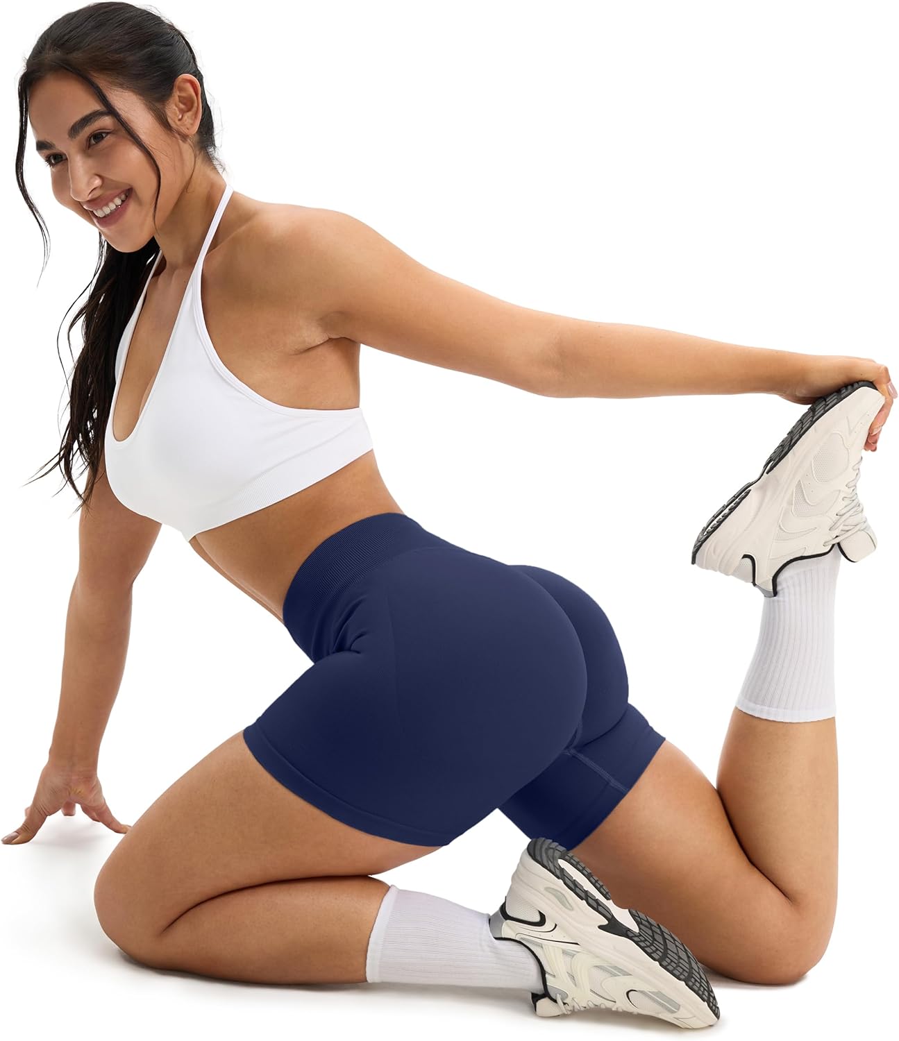 Thumbnail 5 de JOYSPELS Women's Seamless Gym Shorts – High Waist Scrunch Bums Ruched Booty Shorts