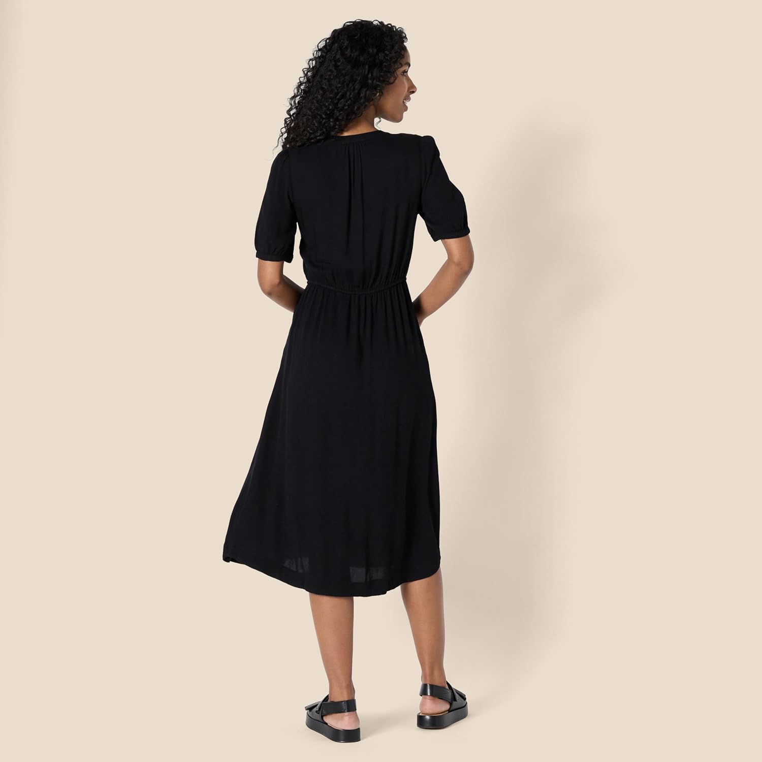 Thumbnail 2 de Amazon Essentials Donna Abito midi a trapezio con mezze maniche e tasche in viscosa