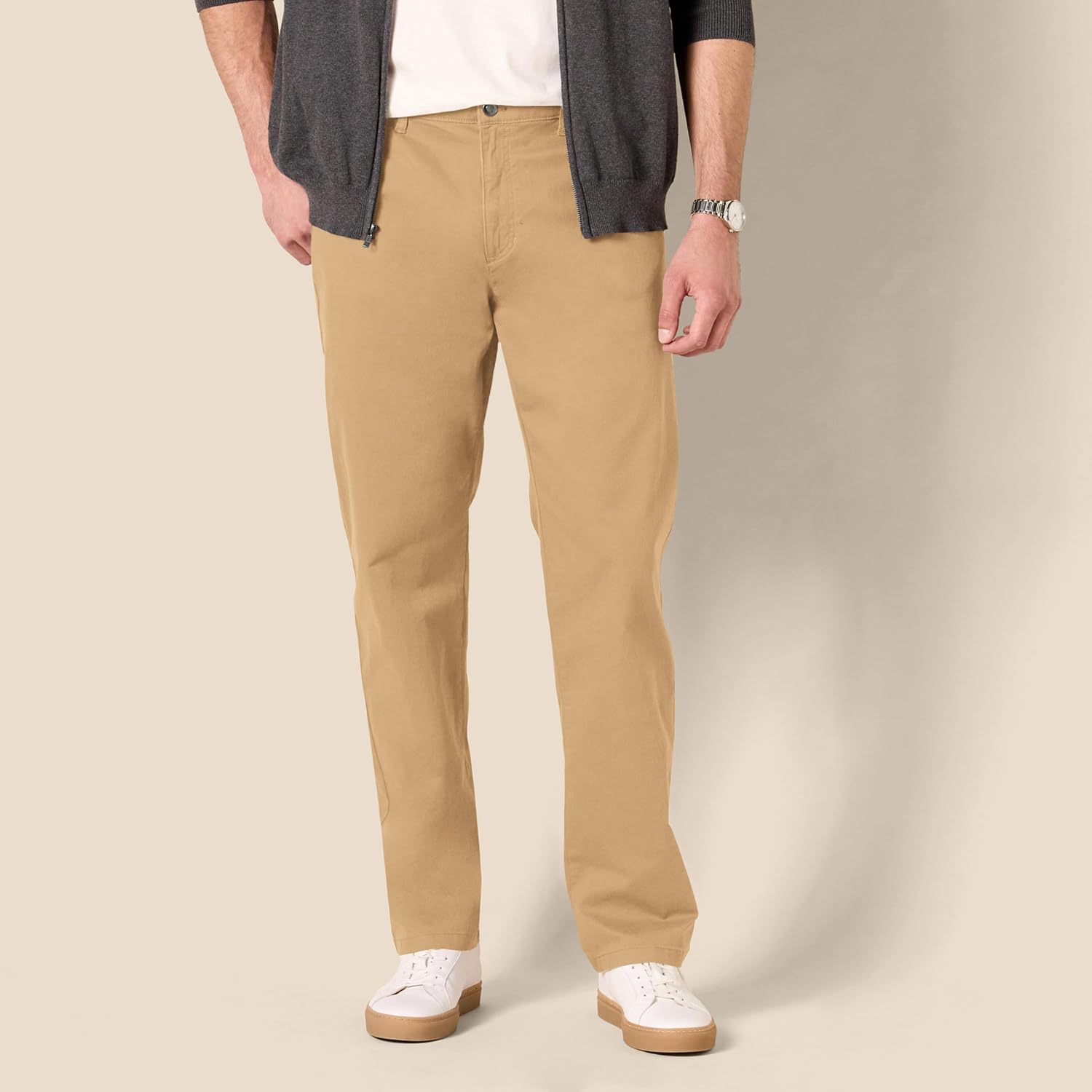 Thumbnail 5 de Amazon Essentials Men’s Straight-Fit 5-Pocket Stretch Twill Trousers