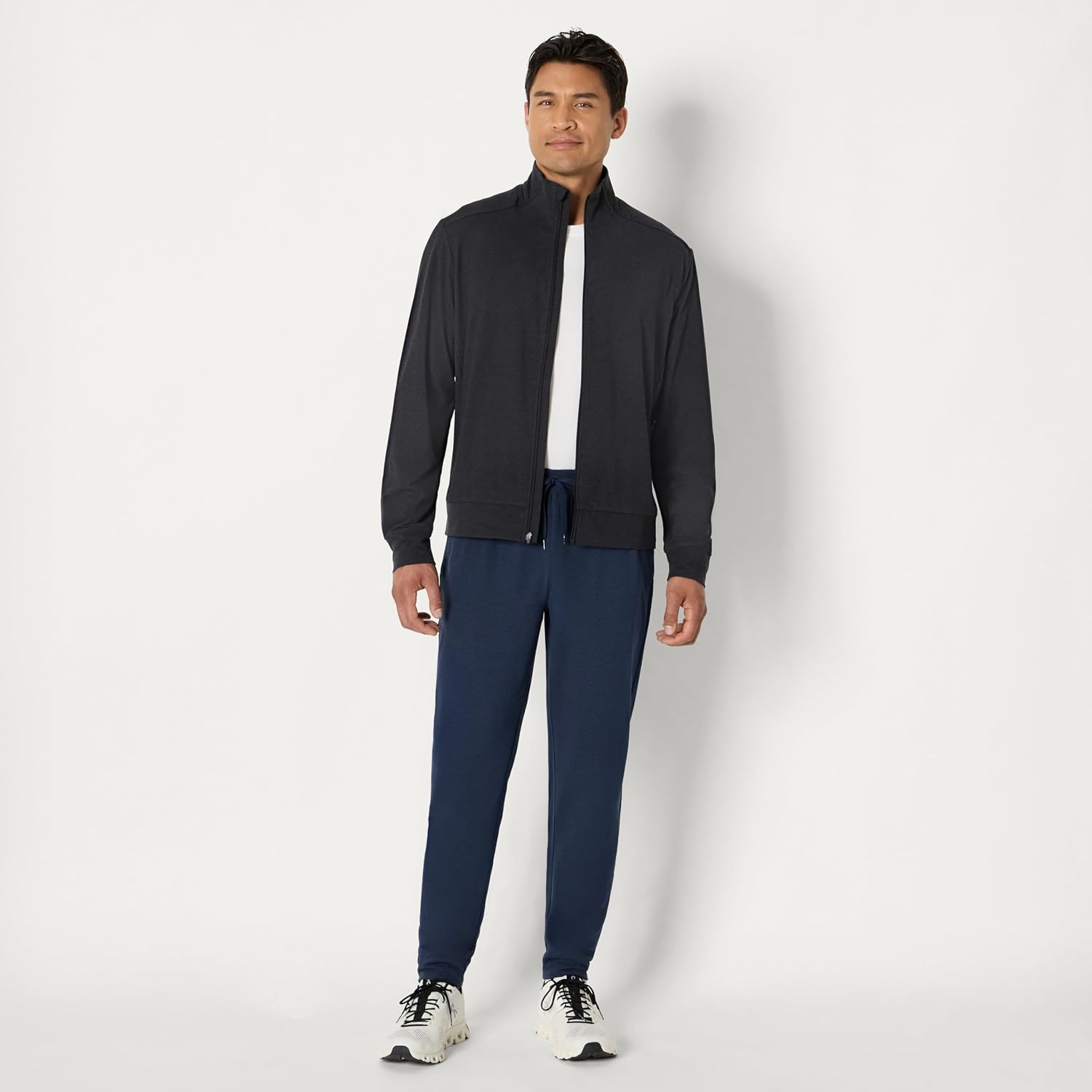 Detalle de Amazon Essentials Herren Funktions-Trainingsjacke mit Reißverschluss
