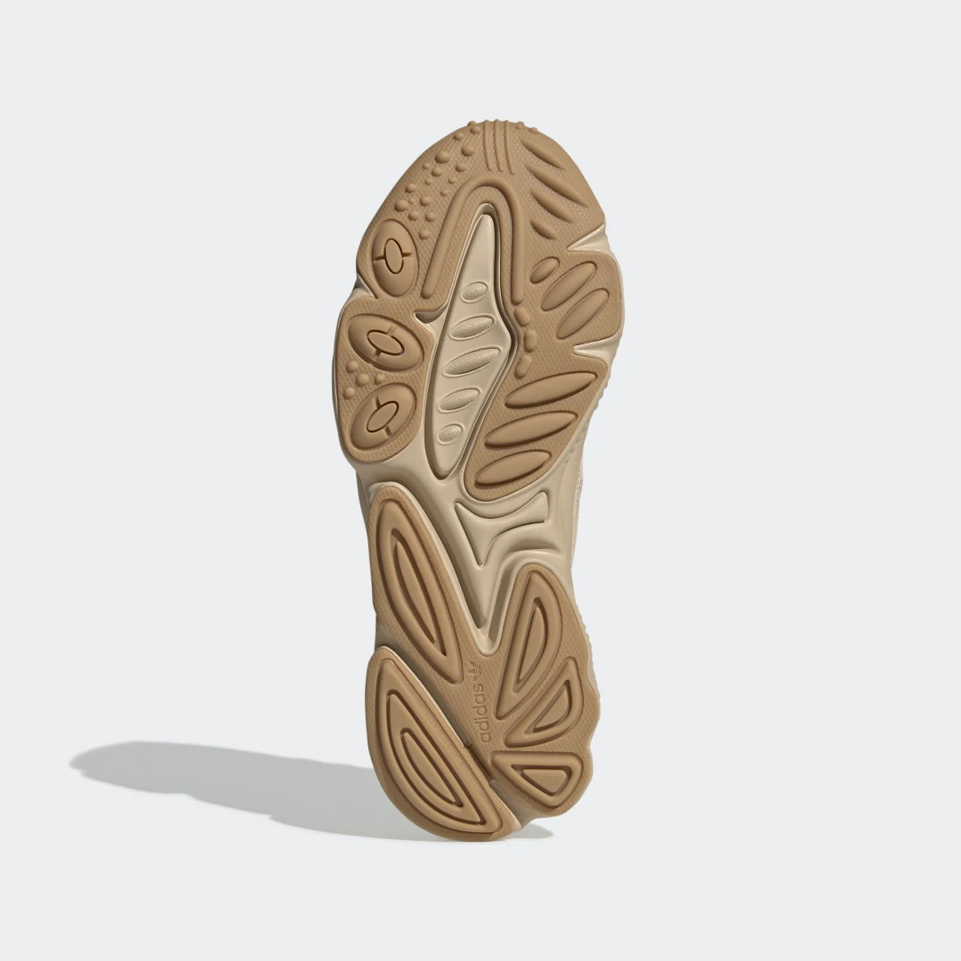 Detalle 2 de Zapatilla OZWEEGO de Adidas: estilo y confort para el día a día