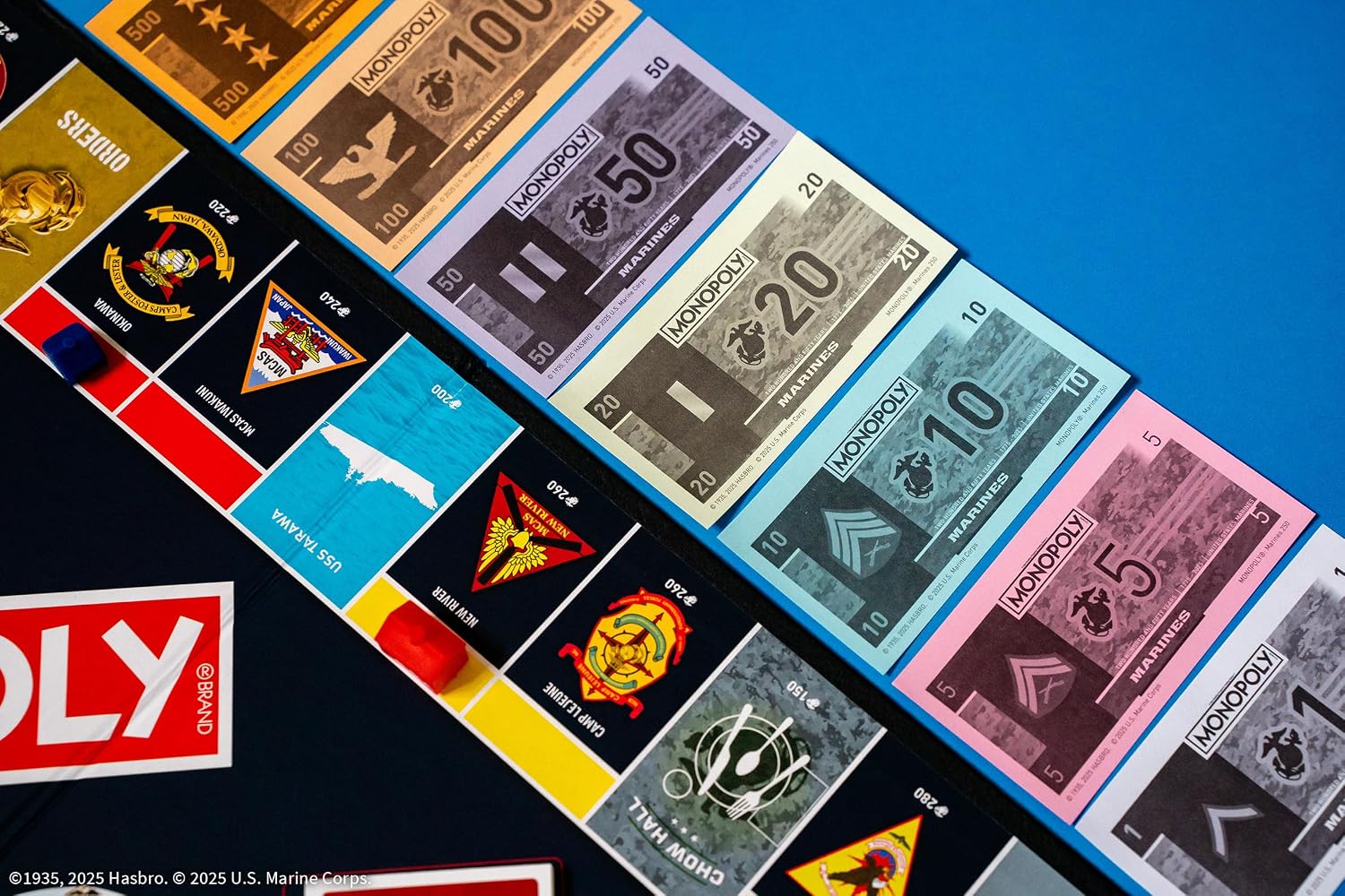 Detalle de Monopoly board game Marines 250th Anniversary Edition
