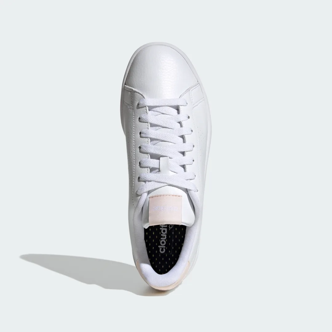 Detalle 2 de Zapatillas Advantage de Adidas: comodidad y estilo en blanco para el día a día