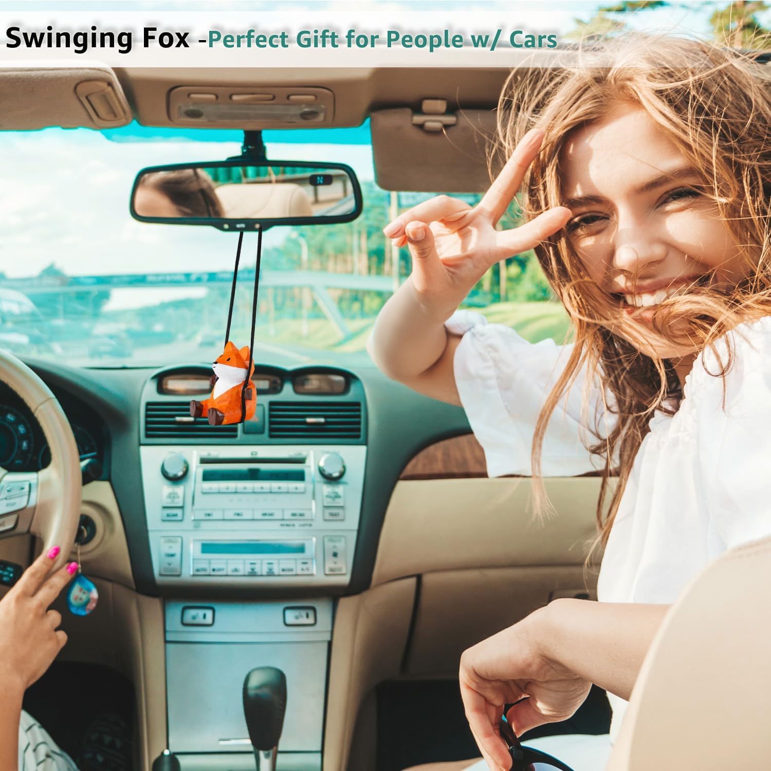 Detalle de VIPbuy Handmade Wooden Swinging Fox Car Ornament