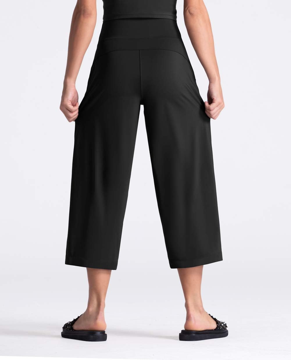 Detalle 1 de THE GYM PEOPLE Women’s Yoga Capris 3/4 Wide-Leg Trousers with Pockets & Tummy Control