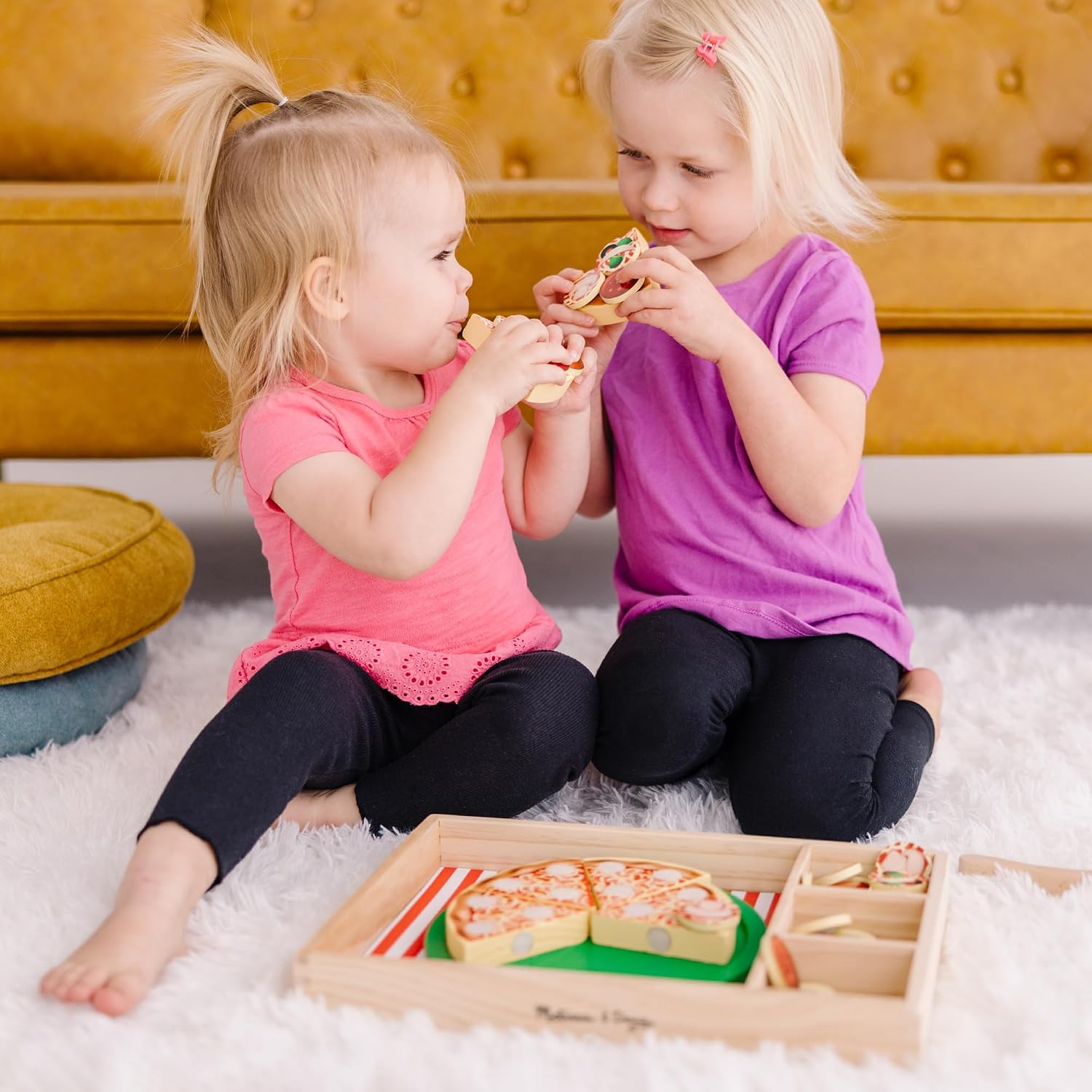 Detalle 2 de Melissa & Doug Wooden Pizza playset for kids 🍽