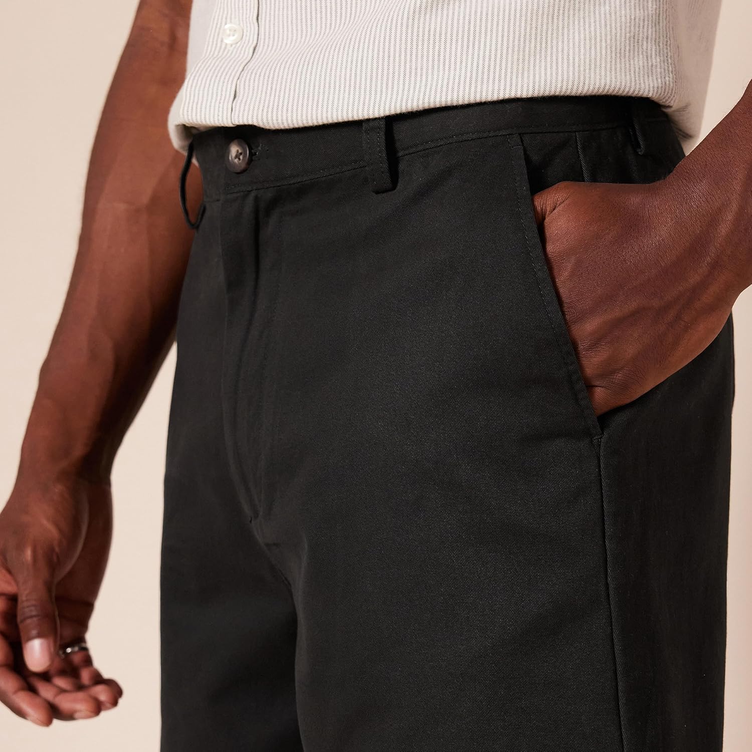 Thumbnail 3 de Amazon Essentials Herren Classic-Fit Chino-Shorts (23 cm) – Baumwoll-Twill