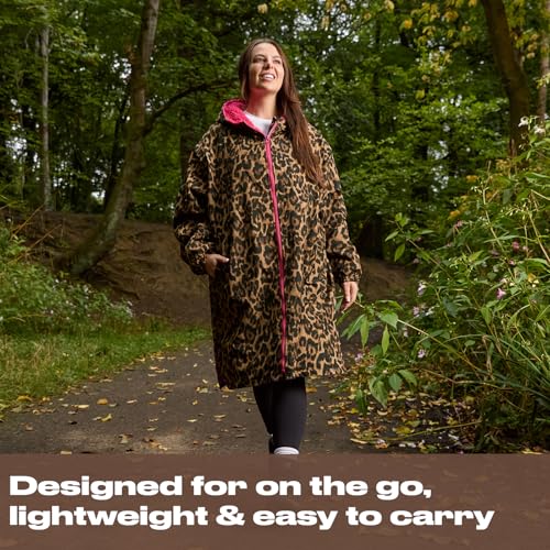 Thumbnail 5 de OHS Women's Changing Robe Jacket, Pink Leopard Print, Waterproof, S/M